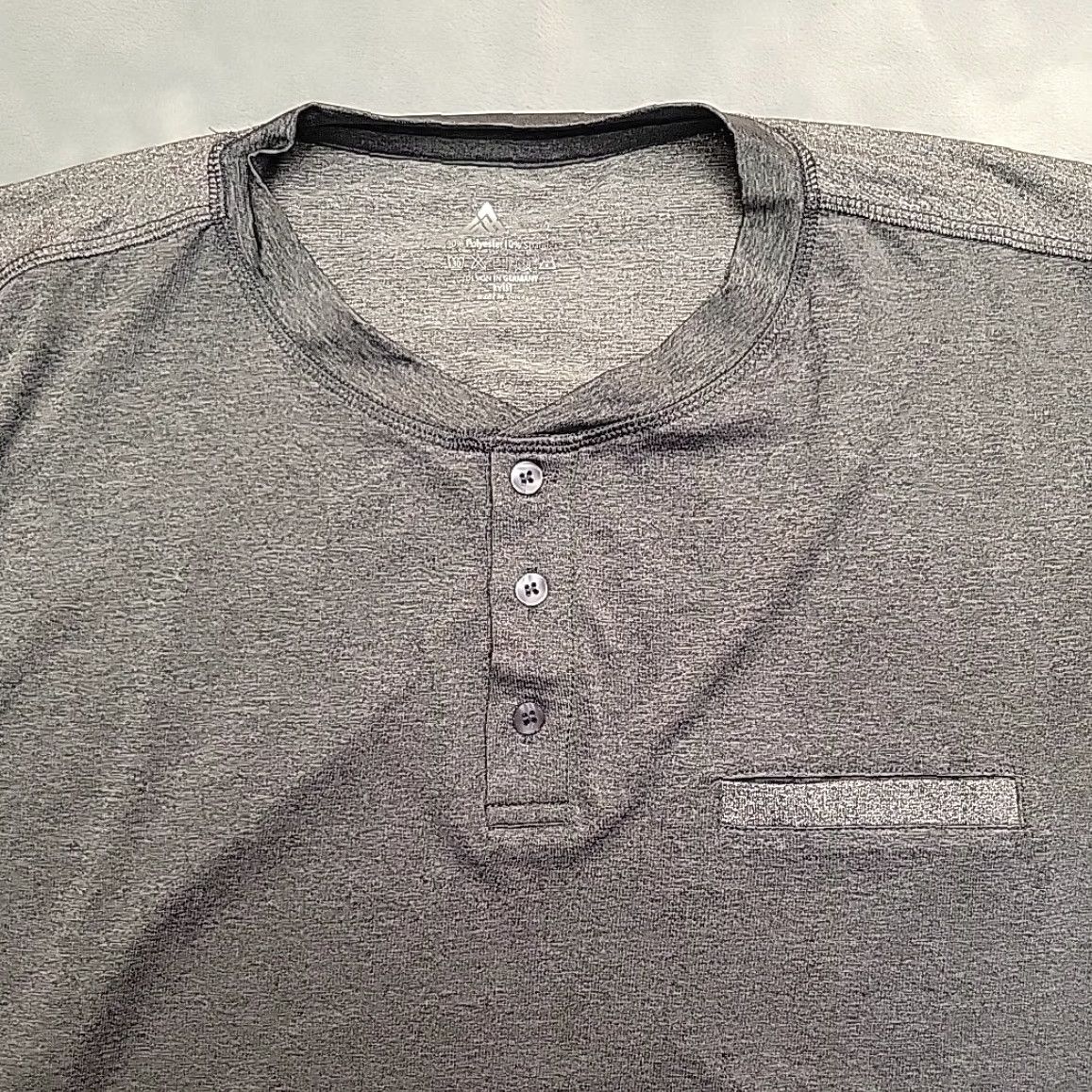 Vintage Zity Shirt Mens XXL Gray Short Sleeve Henley Performance Stretch Blend Active Shirt Mens 2XL Gray Henley Polyester Spandex Solid Athletic Shirt Size US XXL / EU 58 / 5 - 2 Thumbnail