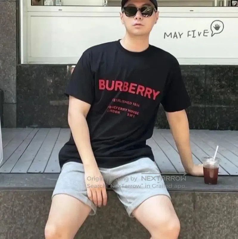 Burberry Burberry Black Cotton T-Shirt for Women. Size L / US 10 / IT 46 - 4 Thumbnail