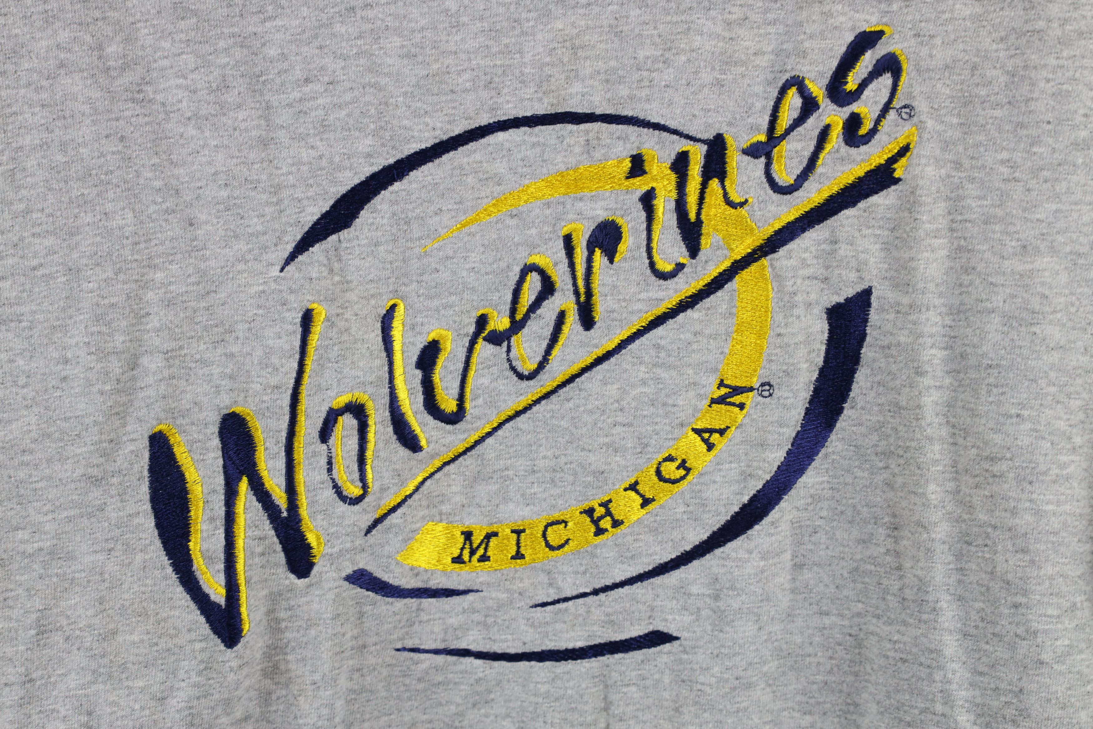 Vintage Vintage 90s University of Michigan Short Sleeve T-Shirt Size US L / EU 52-54 / 3 - 4 Thumbnail