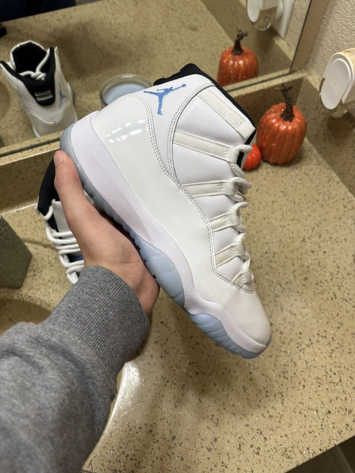 Jordan Brand Jordan 11 legend blue Size US 9 / EU 42 - 1 Thumbnail