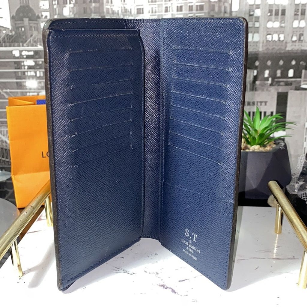 Louis Vuitton Authentic Louis Vuitton 💙Epi Brazza Wallet Size ONE SIZE - 9 Thumbnail