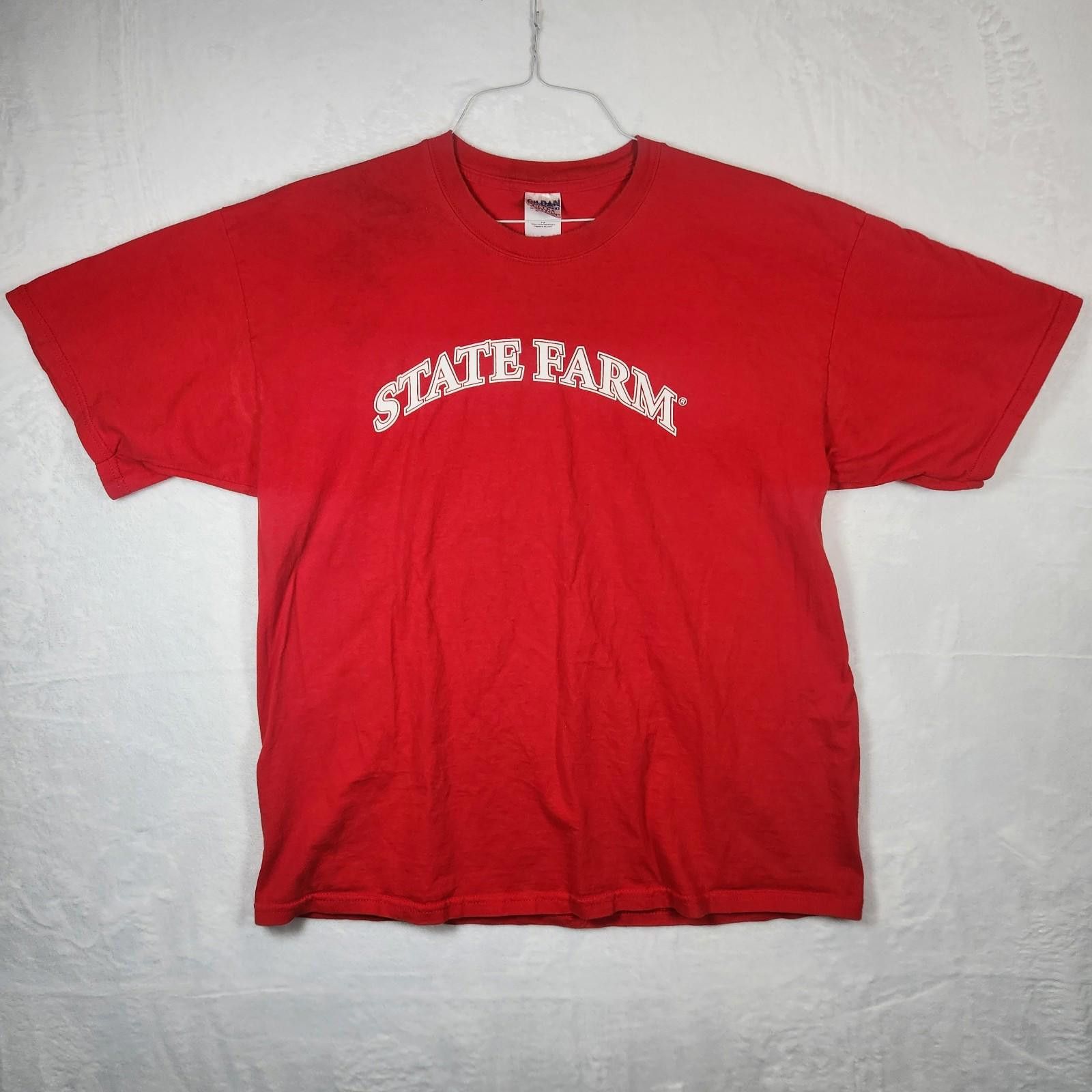 Gildan Vintage State Farm Spellout Tshirt Red Size XL Size US XL / EU 56 / 4 - 1 Thumbnail