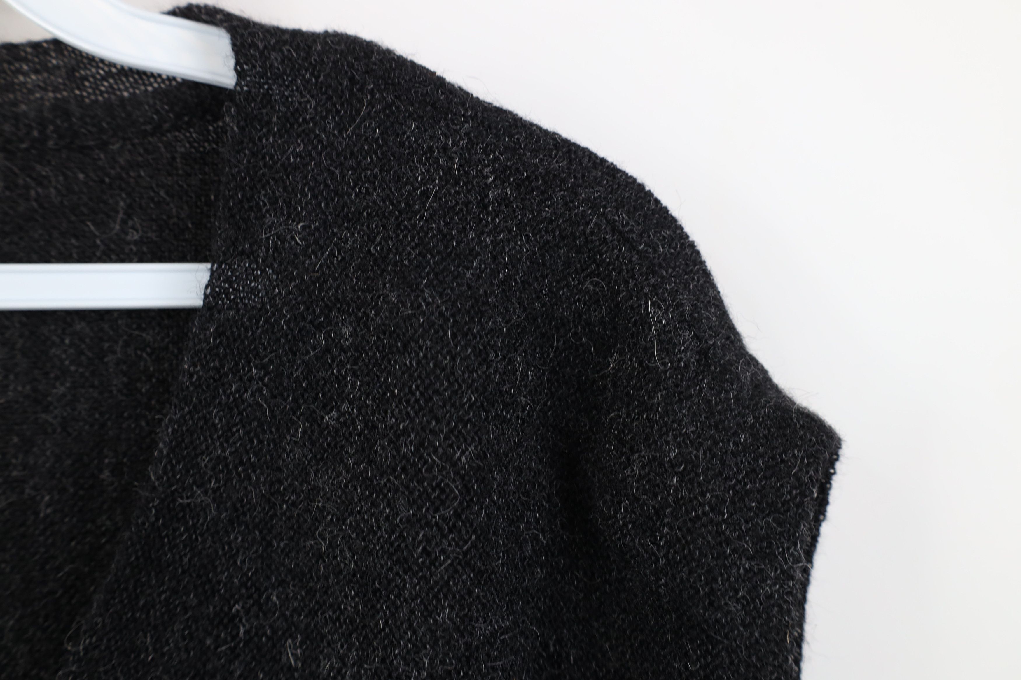 Vintage Vintage 90s Streetwear Wool V-Neck Sweater Vest Dark Gray Size US XL / EU 56 / 4 - 5 Thumbnail