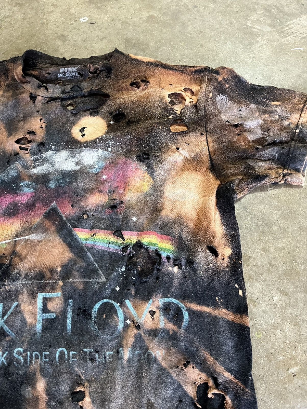 Band Tees THRASHED Pink Floyd Tee Size US S / EU 44-46 / 1 - 3 Thumbnail