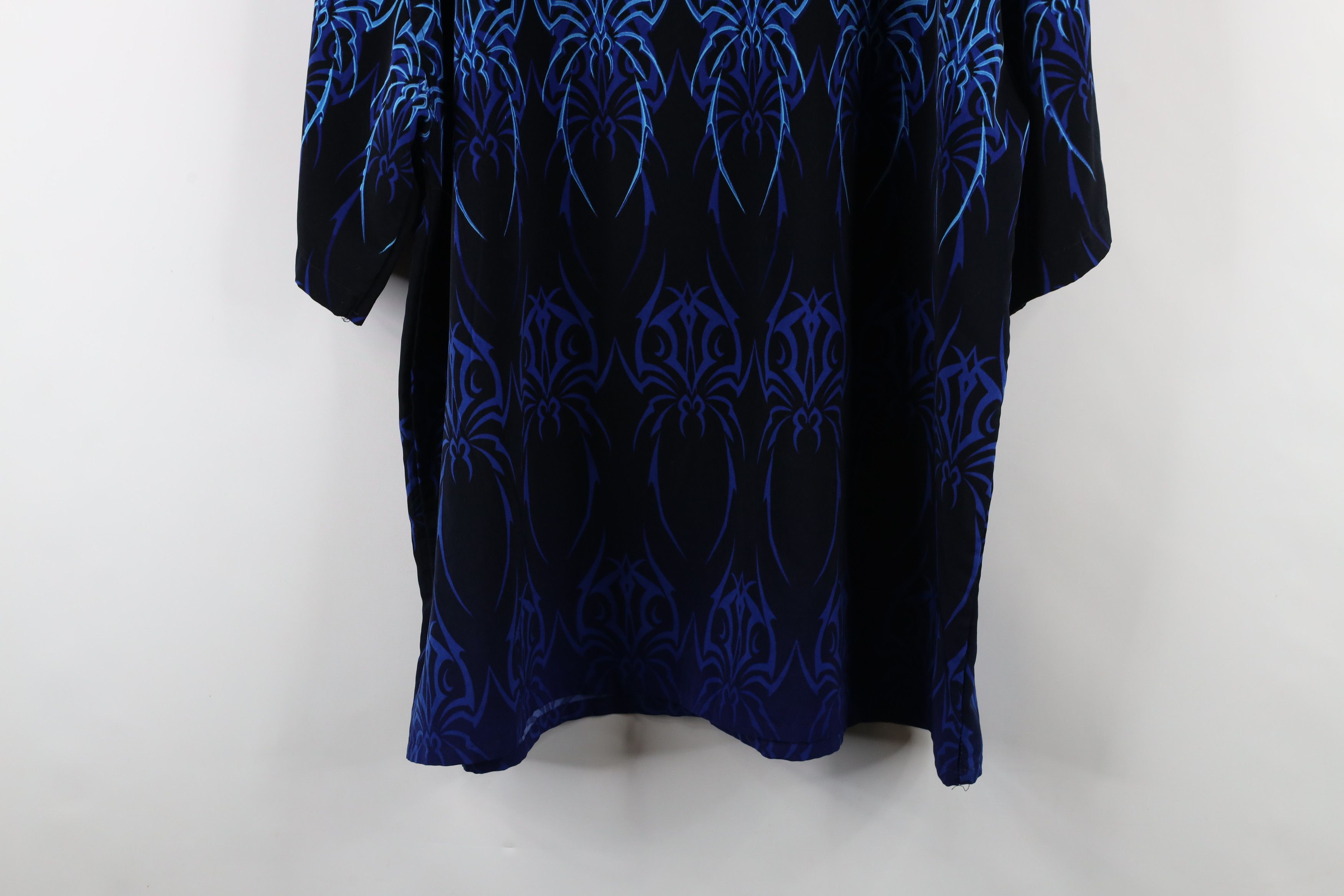 Vintage Vintage 90s Y2K Streetwear Short Sleeve Casino Button Shirt Size US XL / EU 56 / 4 - 10 Thumbnail