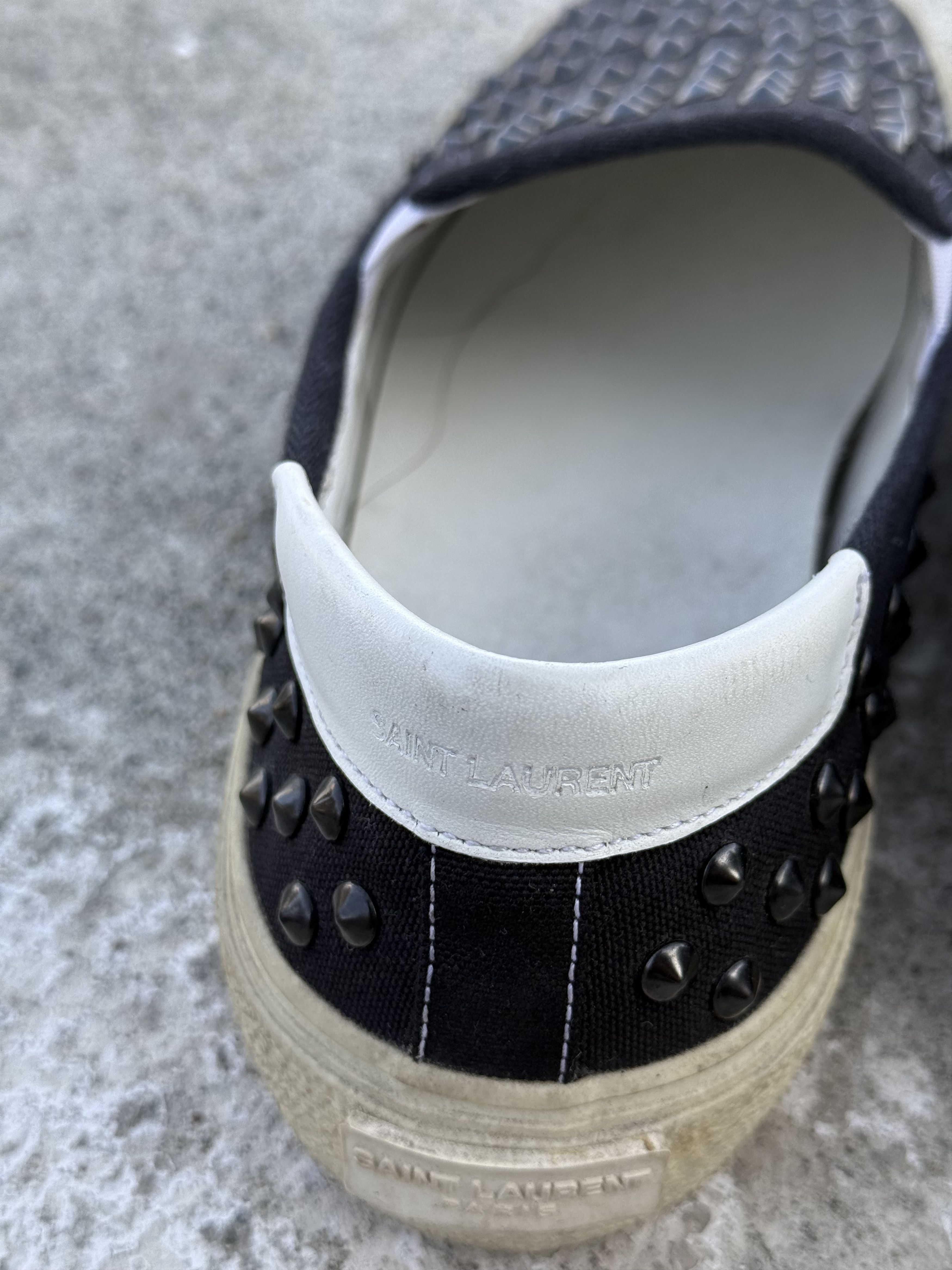 Saint Laurent Paris Saint Laurent - Studded Low Top Sneakers Size US 7.5 / EU 40-41 - 7 Thumbnail