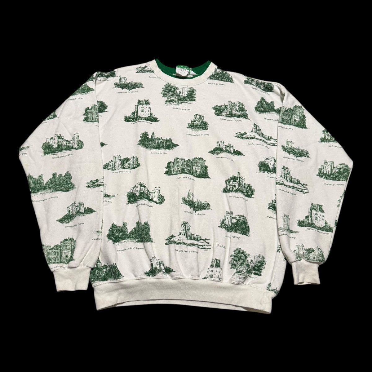Vintage Vintage 90s Castle Ireland AOP Sweatshirt XL FLAWS Size US XL / EU 56 / 4 - 1 Thumbnail