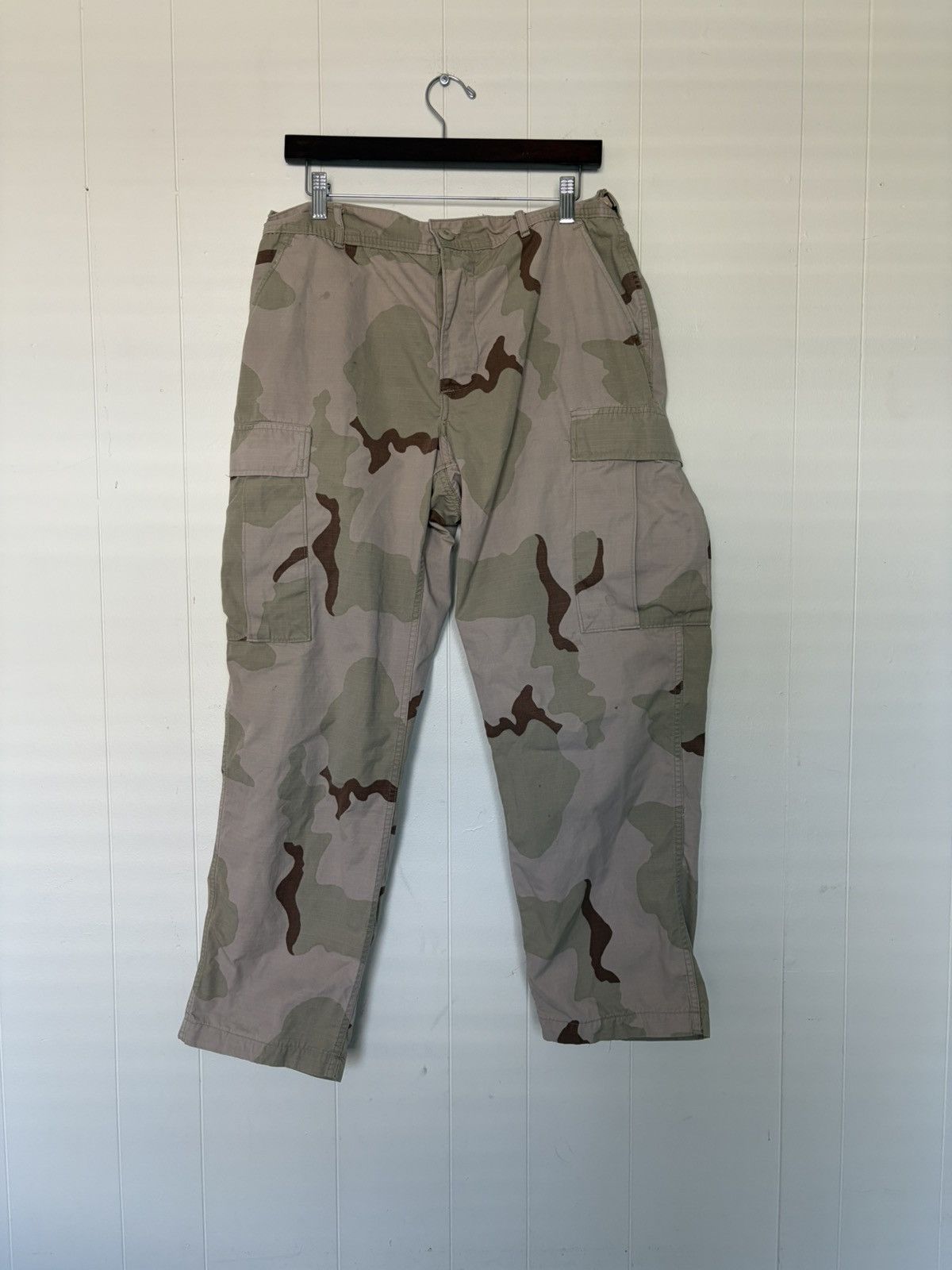 Vintage US Army Desert Camo Cargo pants Size US 33 - 1 Thumbnail