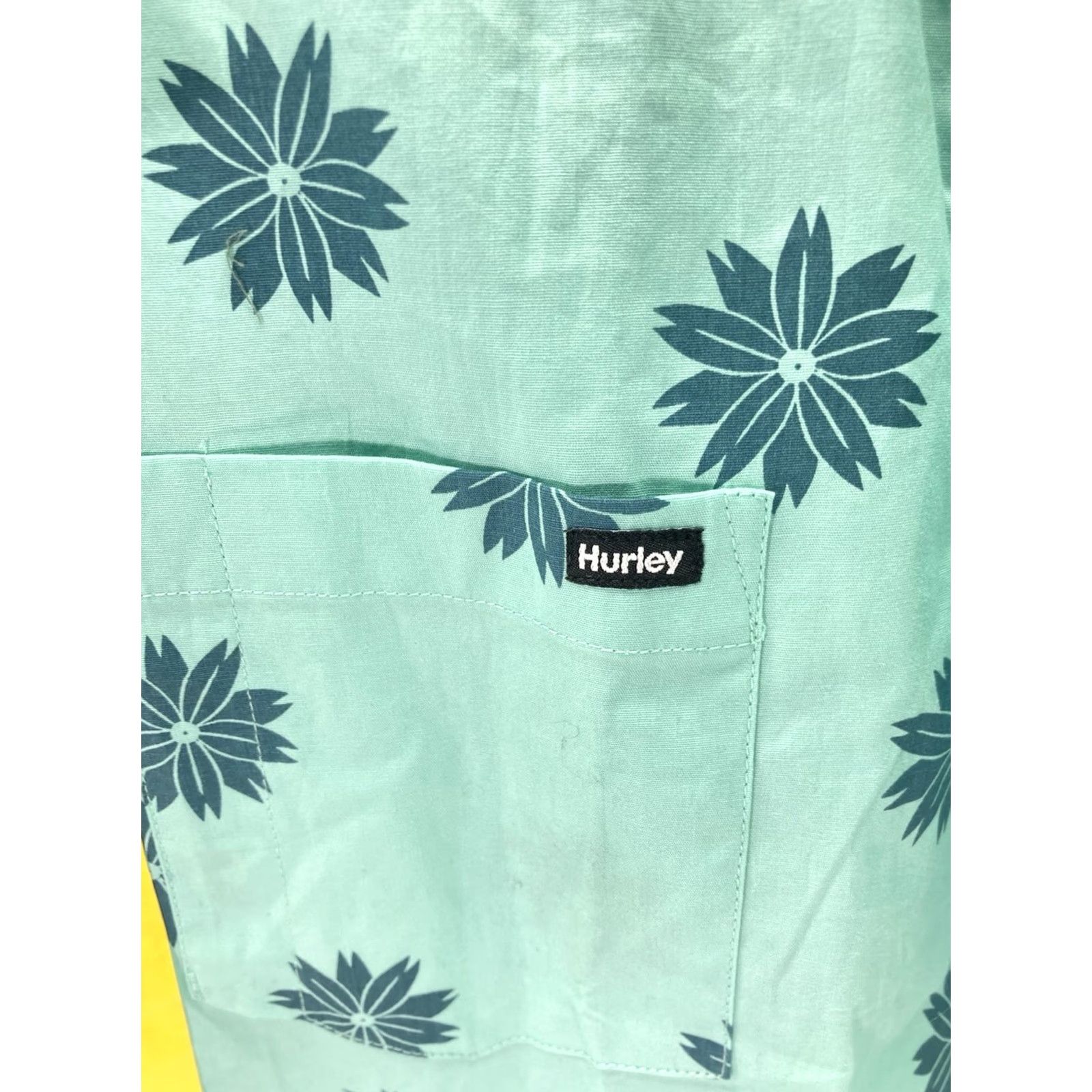 Hurley Hurley Patio Cabana Shirt Green Floral Button Short Sleeve Casual NWT Medium Mens Shirt Size US M / EU 48-50 / 2 - 6 Thumbnail