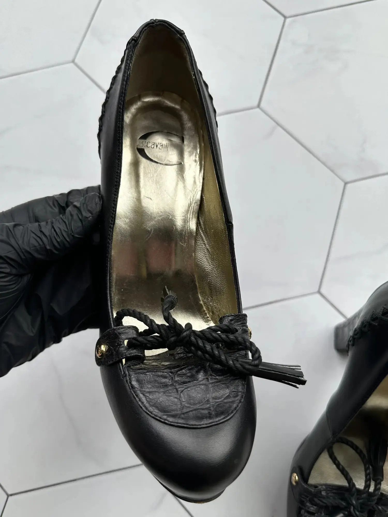 Just Cavalli Just Cavalli Vintage Heels (W59) Size US 7 / IT 37 - 10 Thumbnail