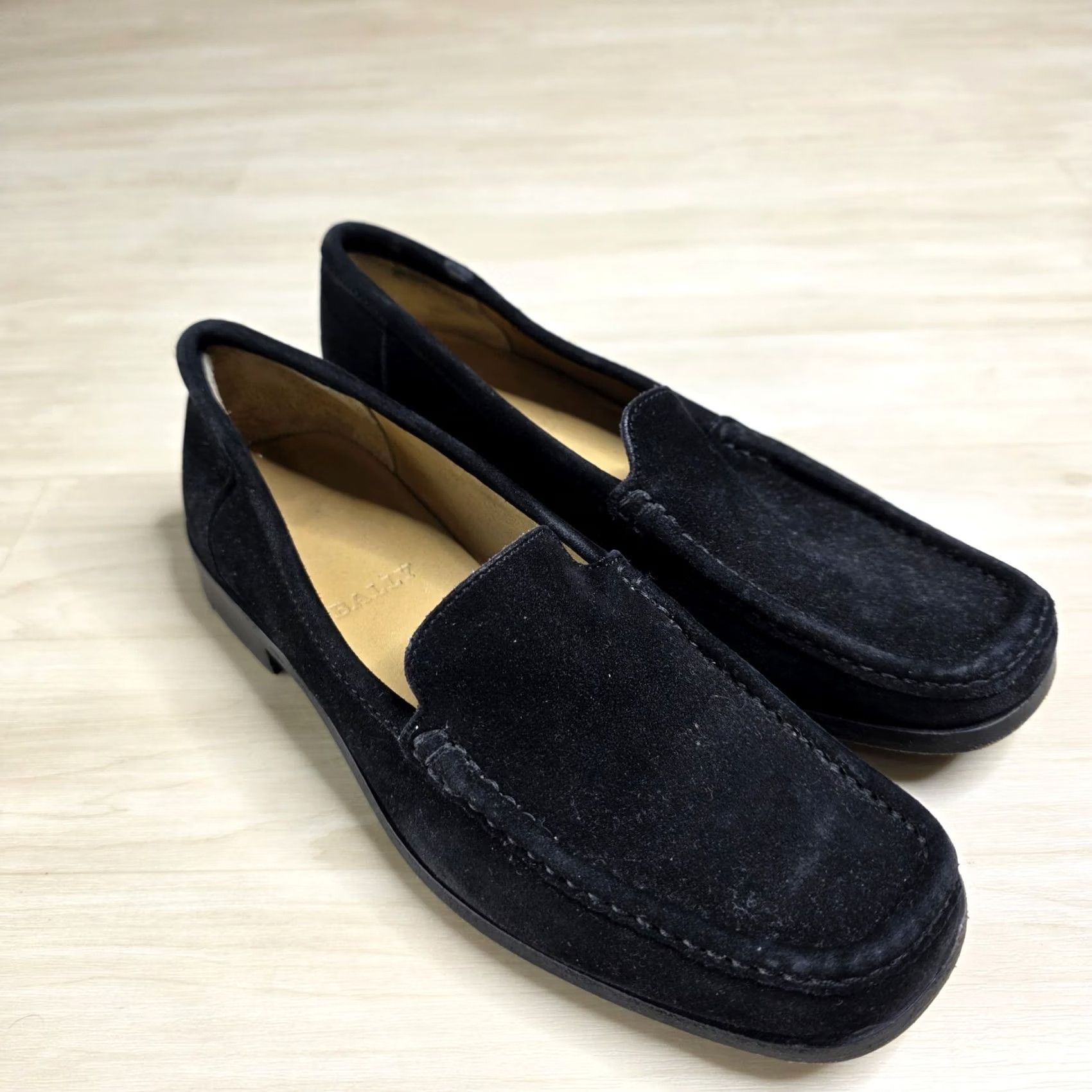 Bally Bally Black Suede Slip On Loafers Women's 5.5 Loafer Slip On Suede Flat E Size 5.5 Black Bally Women's Shoes Size US 6 / IT 36 - 3 Thumbnail