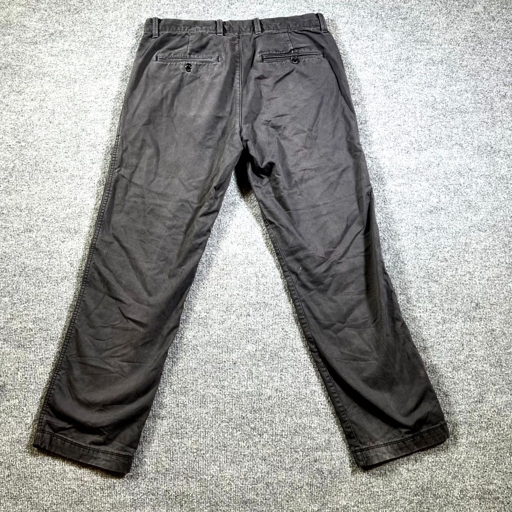 Gap Gap Pants Mens 33x30 Black Khakis Flannel Lined Straight Flat Front Slash Pockets Vintage Sit Vintage? Size US 33 - 3 Thumbnail