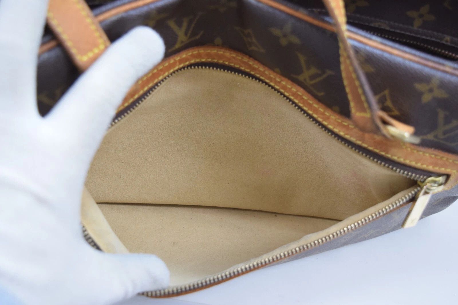 Louis Vuitton Auth Louis Vuitton Cite GM Shoulder Bag Monogram M51181 Size ONE SIZE - 14 Thumbnail