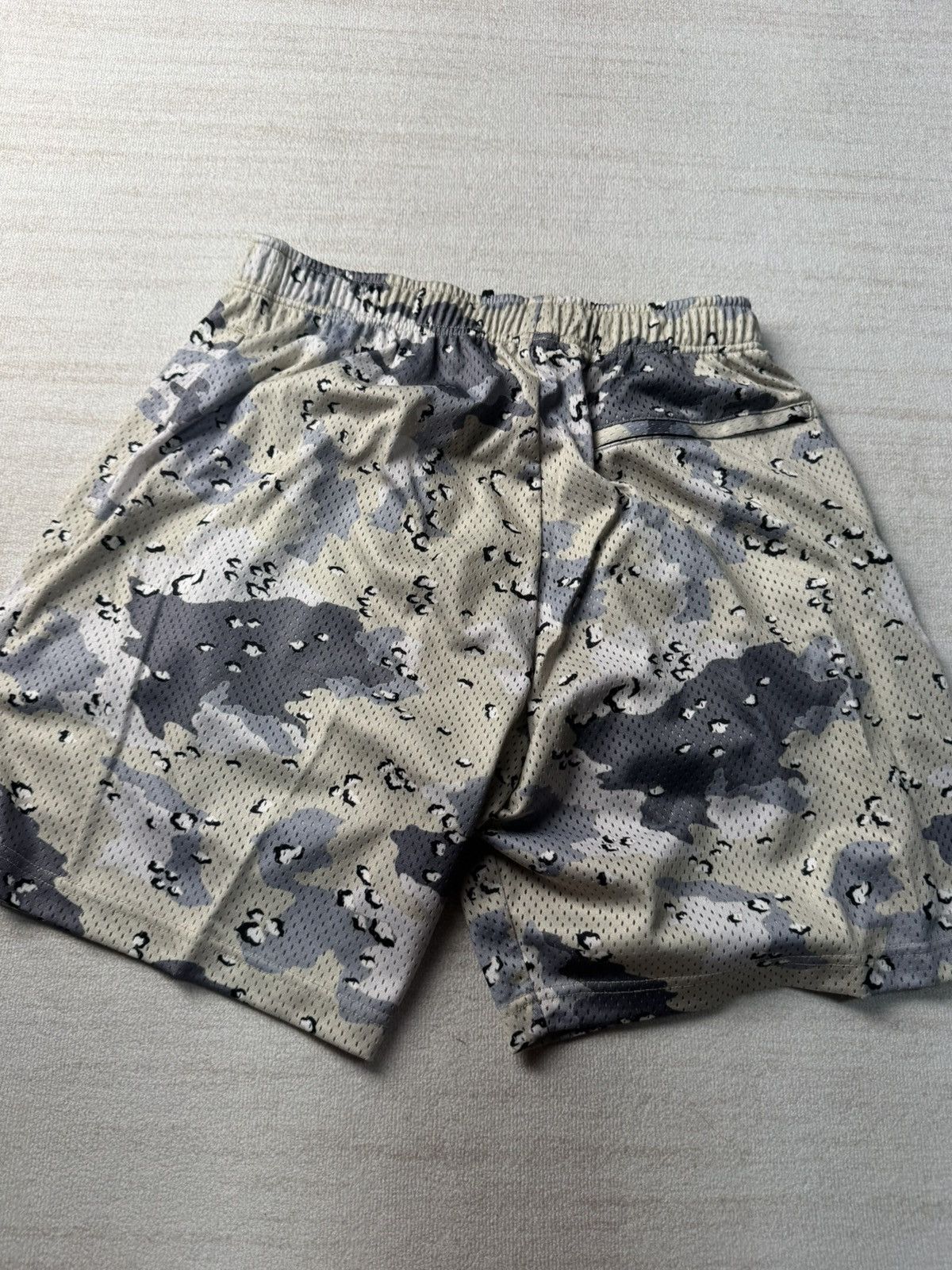 John Elliott Snow camo gym shorts Size US 32 / EU 48 - 1 Thumbnail