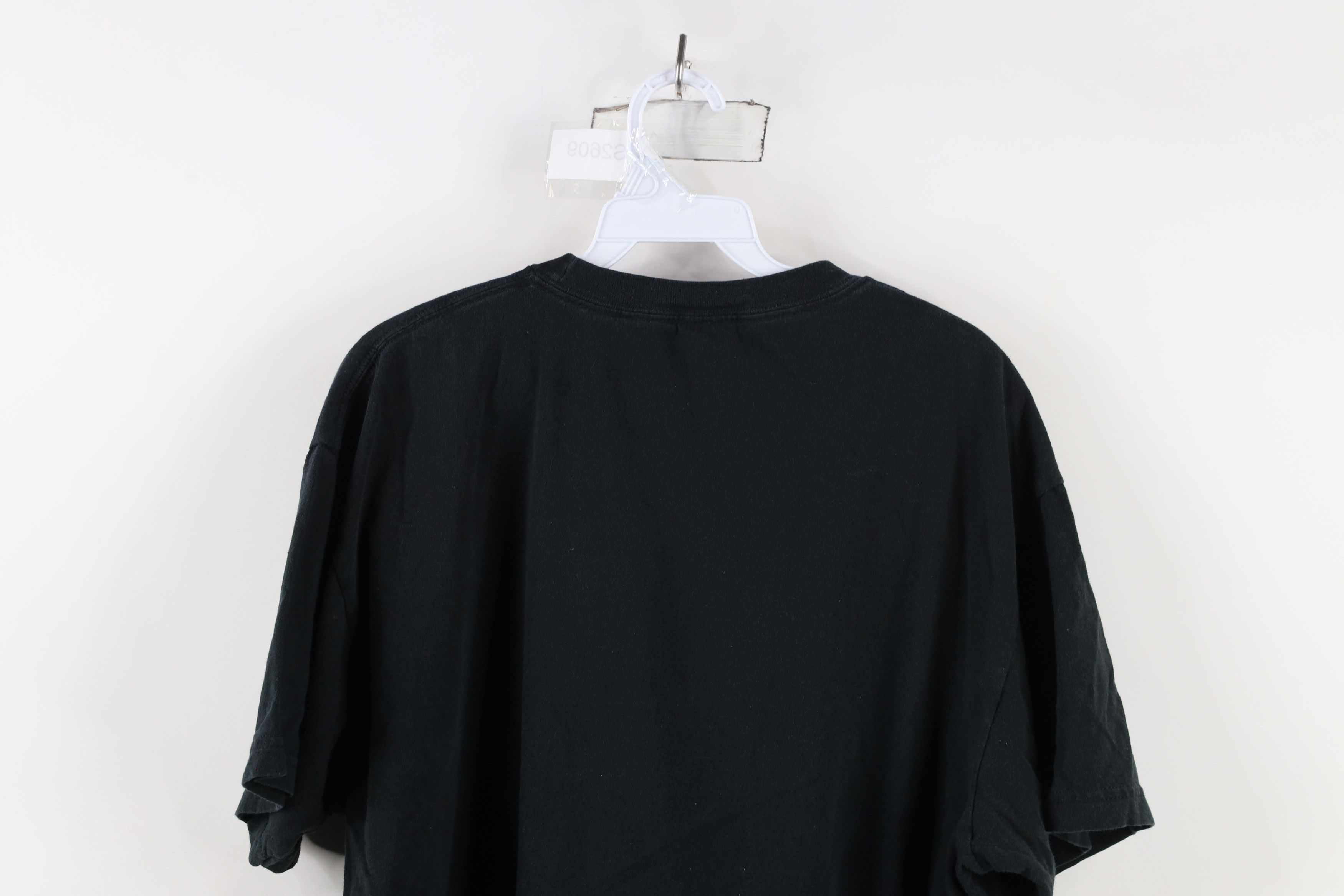 Vintage Vintage Y2K Tobacco Firearms Convenience Store T-Shirt Size US XL / EU 56 / 4 - 9 Thumbnail