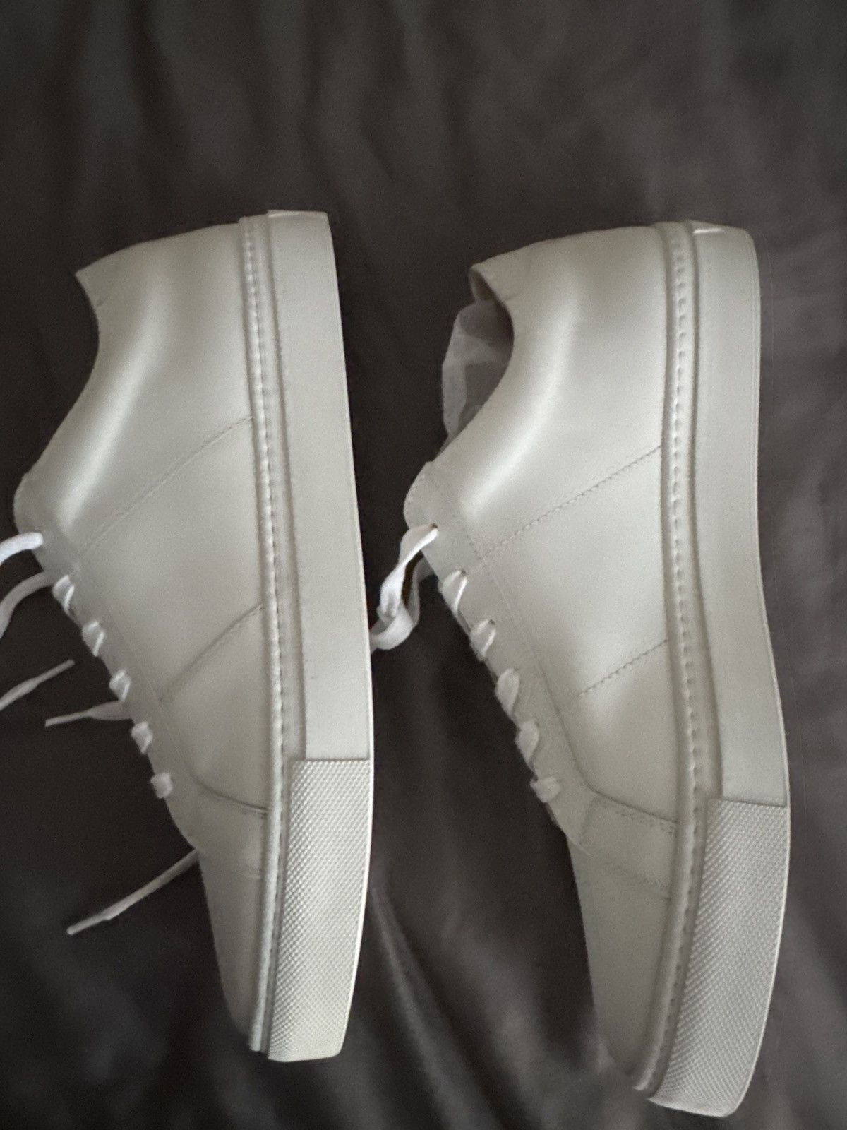 Greats Brand New pair of GREATS Italian leather sneakers Size US 9.5 / EU 42-43 - 3 Thumbnail