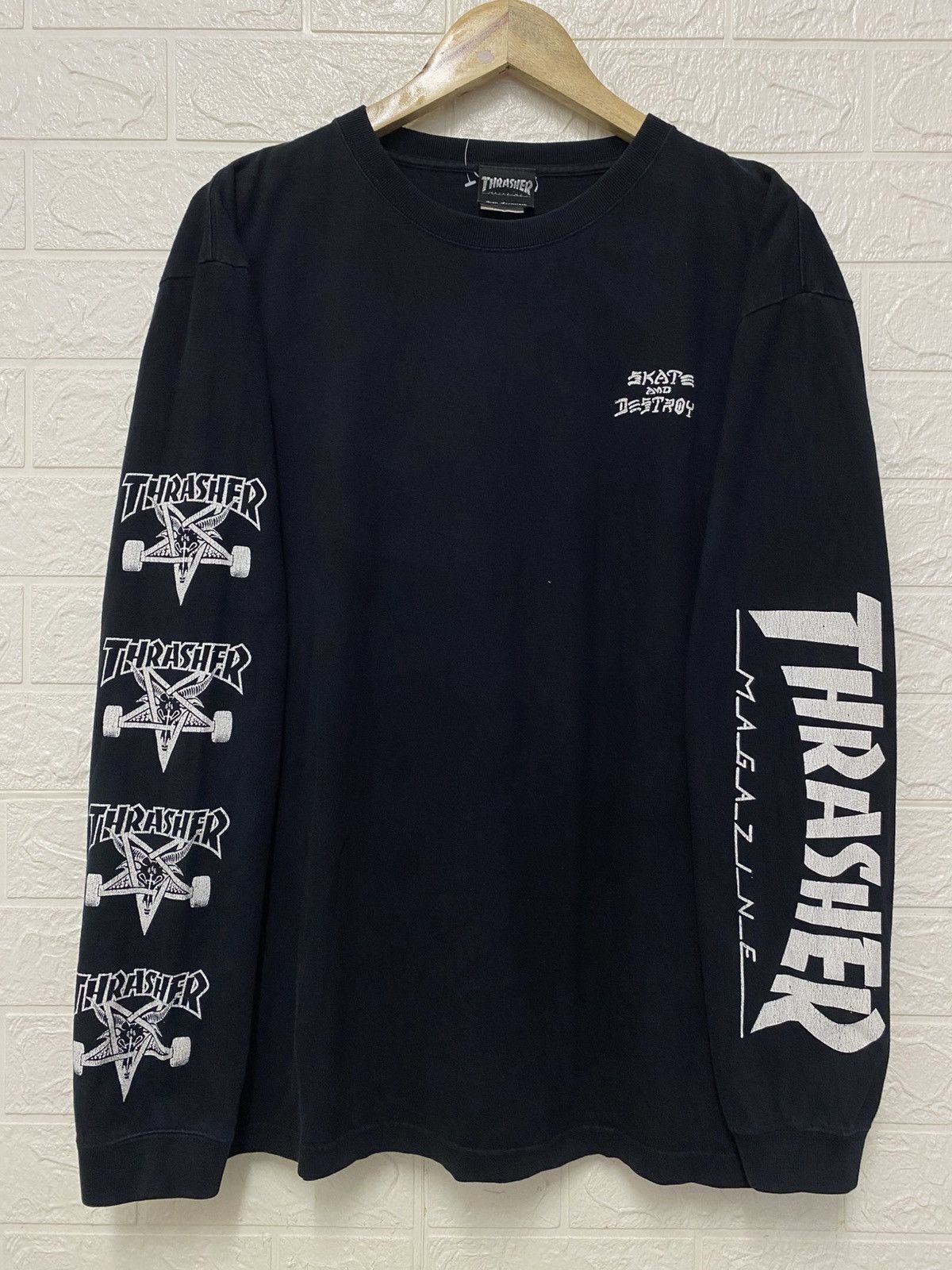 Thrasher Vintage Trasher Magazine Skate & Destroy Size US XL / EU 56 / 4 - 1 Thumbnail
