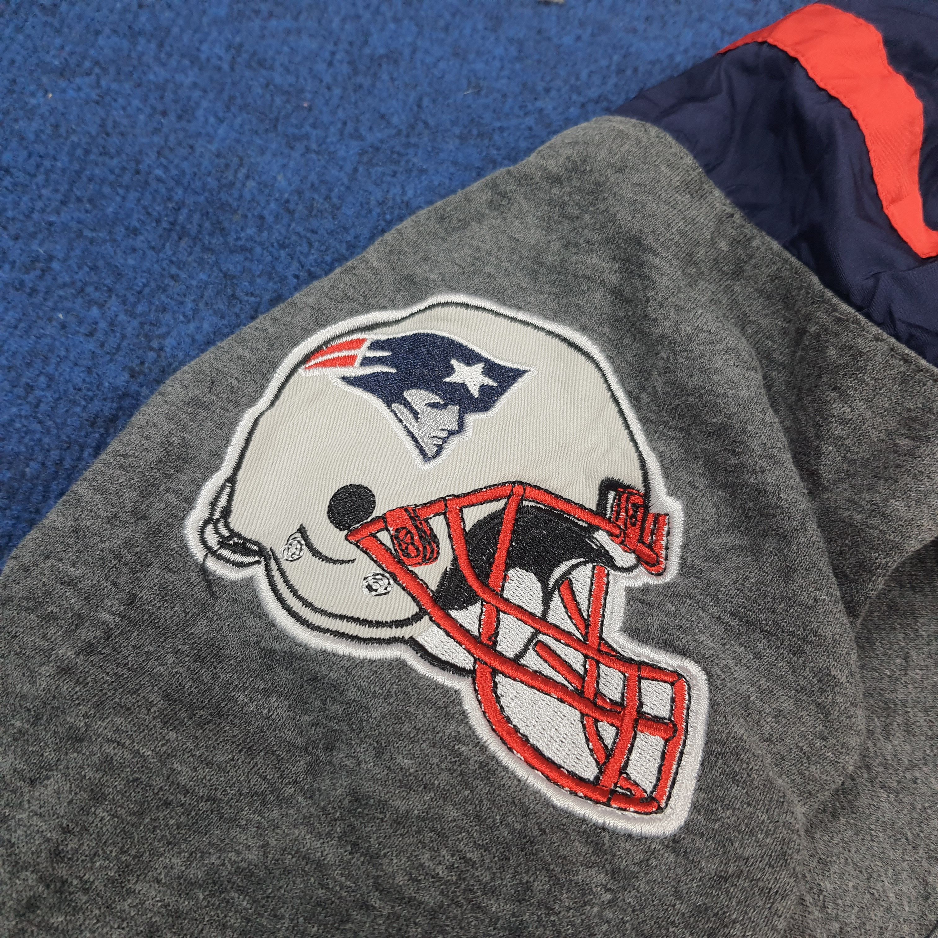 NFL Vintage New England Patriots Reversible Jacket Hoodie C288N2 Size US XL / EU 56 / 4 - 9 Thumbnail