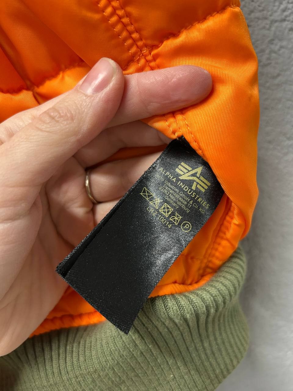 Alpha Industries Alpha Industries NASA mens bomber jacket size M Size US M / EU 48-50 / 2 - 11 Thumbnail
