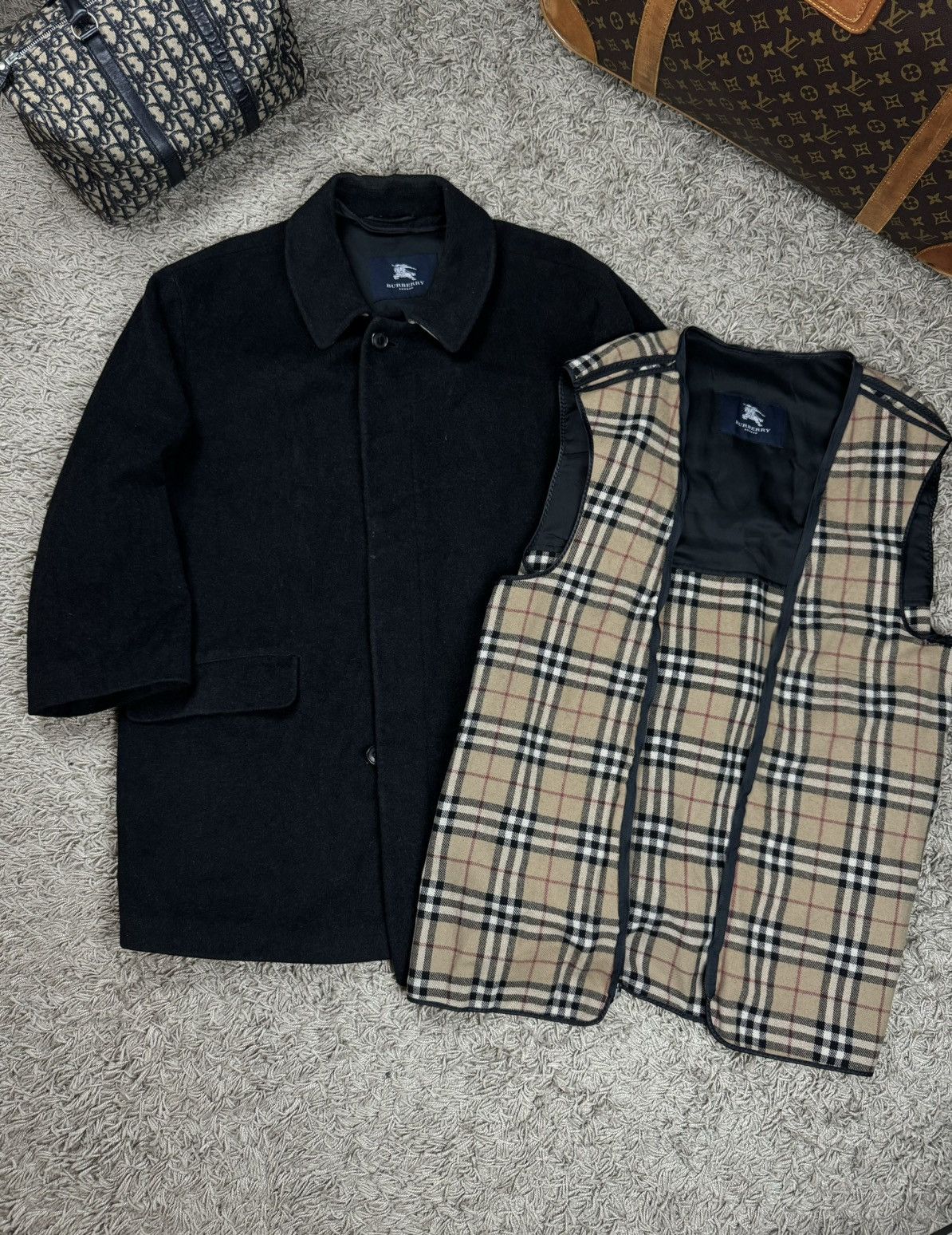 Burberry Cashmere coat Burberry Nova Check original luxury item Size US L / EU 52-54 / 3 - 1 Thumbnail
