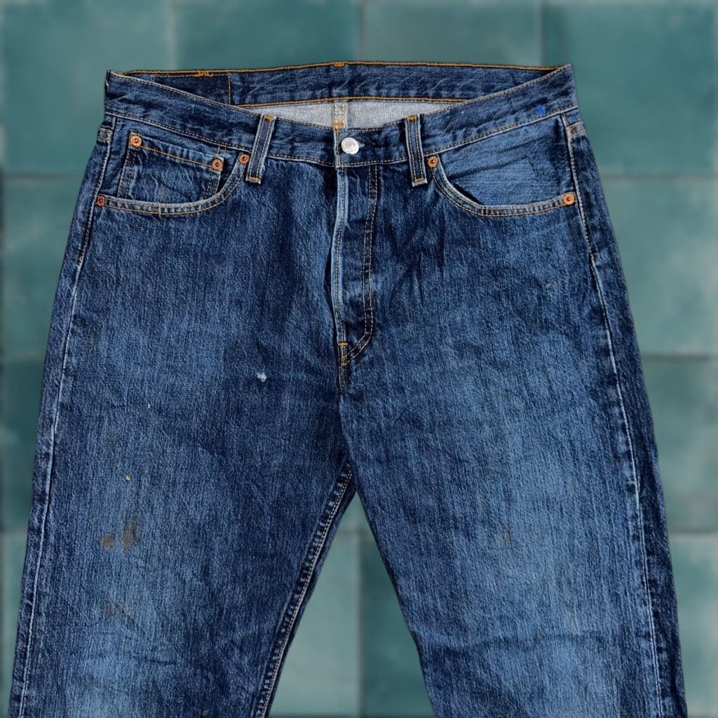 Levi's VINTAGE Levi's 501 Jeans Straight Blue 34x32 Regular Mens 90s Vintage Theme 5-Pocket Denim Cotton Blue Wash Simp Size US 34 / EU 50 - 1 Thumbnail