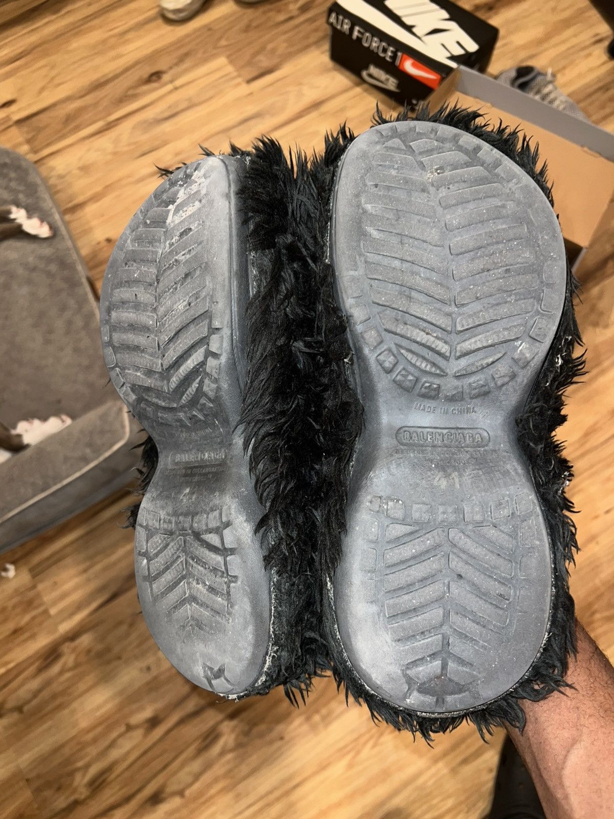Balenciaga Balenciaga Crocs Faux Fur Mules Size US 8.5 / EU 41-42 - 6 Thumbnail