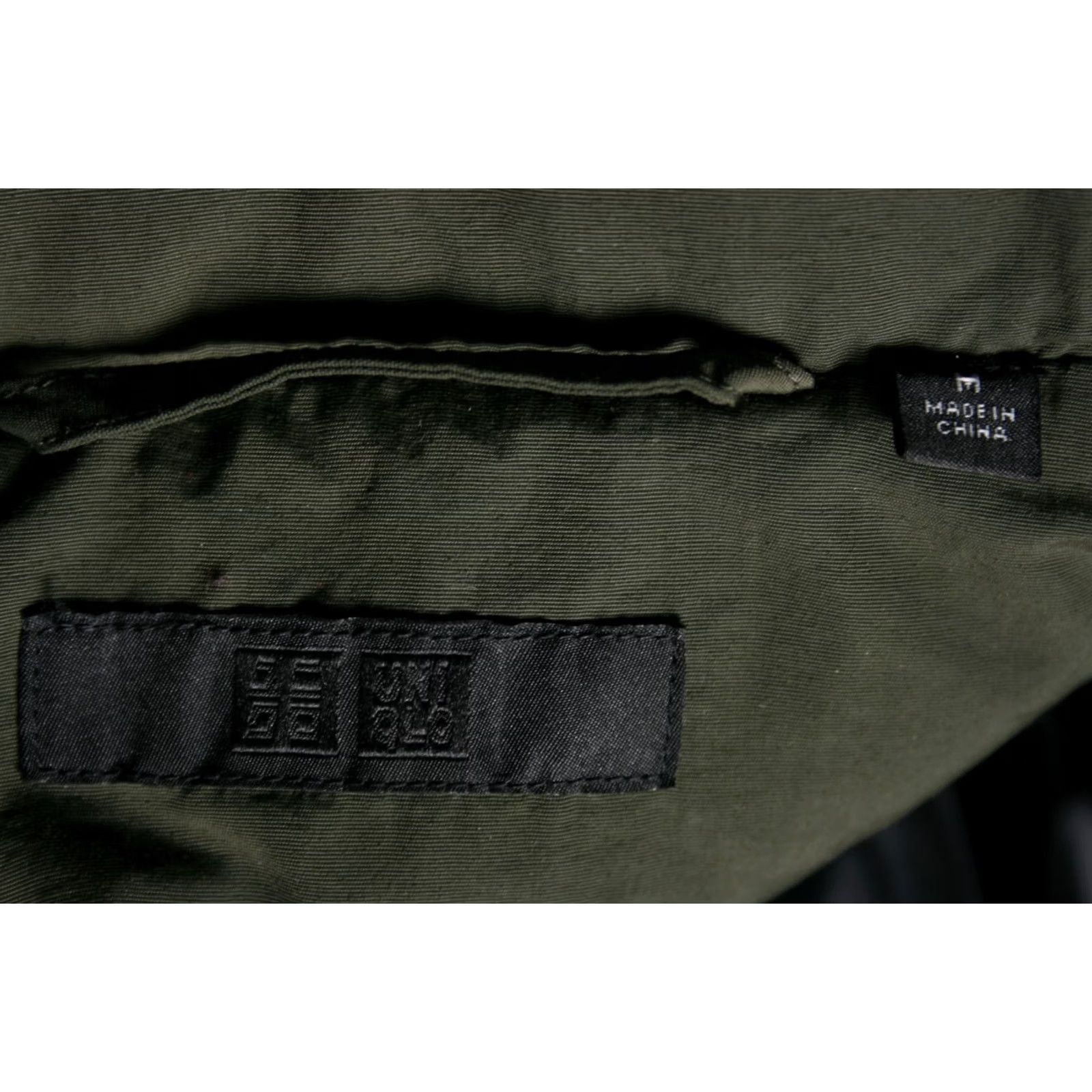Uniqlo UNIQLO Olive Green Down Insulated Snap Button Puffer Vest Men M Size Non-Brand Size US M / EU 48-50 / 2 - 7 Thumbnail