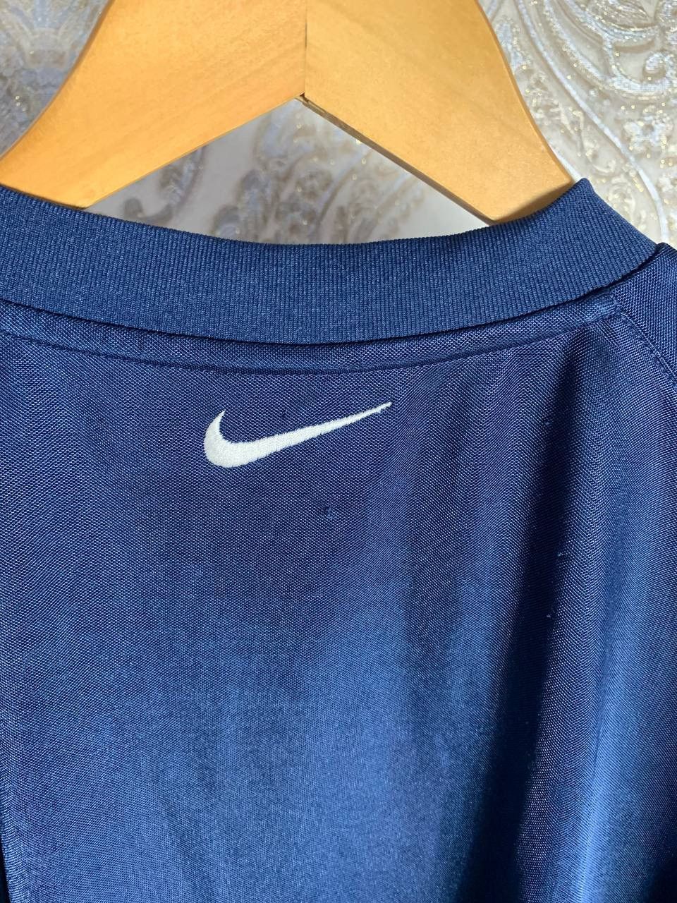 Nike VINTAGE NIKE LOGO SWOOSH CENTR RETRO DRILL T-SHIRT Y2K 90s Size US S / EU 44-46 / 1 - 6 Thumbnail