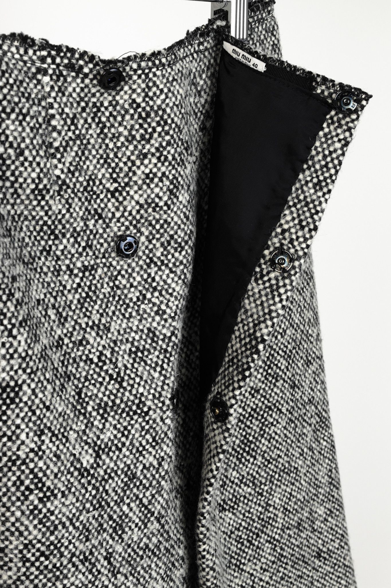 Prada Prada Miu Miu Black White Wool Tweed Wrap Skirt Size 28" / US 6 / IT 42 - 7 Thumbnail