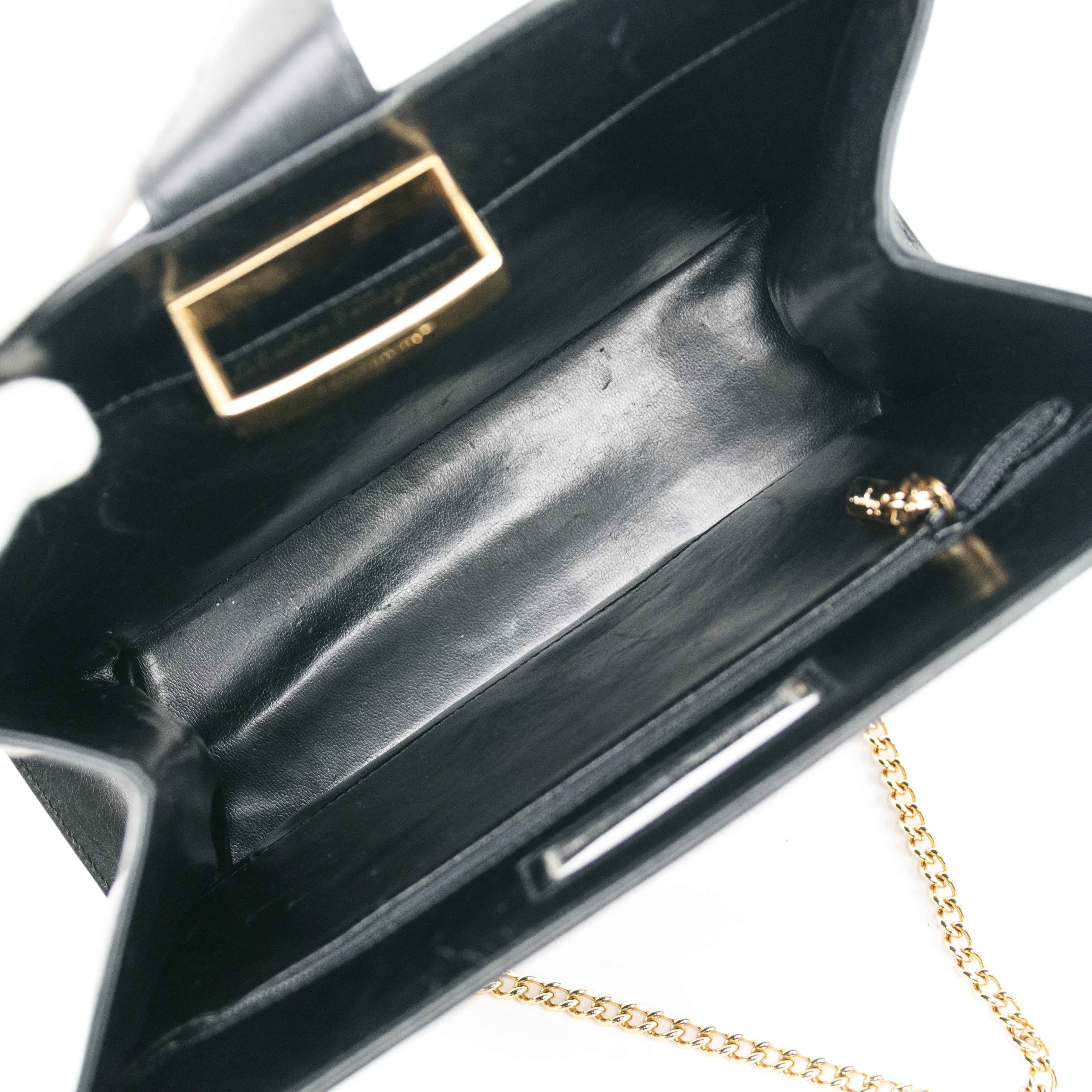 Salvatore Ferragamo Salvatore Ferragamo Vintage Black Leather Shoulder Bag Size ONE SIZE - 11 Thumbnail