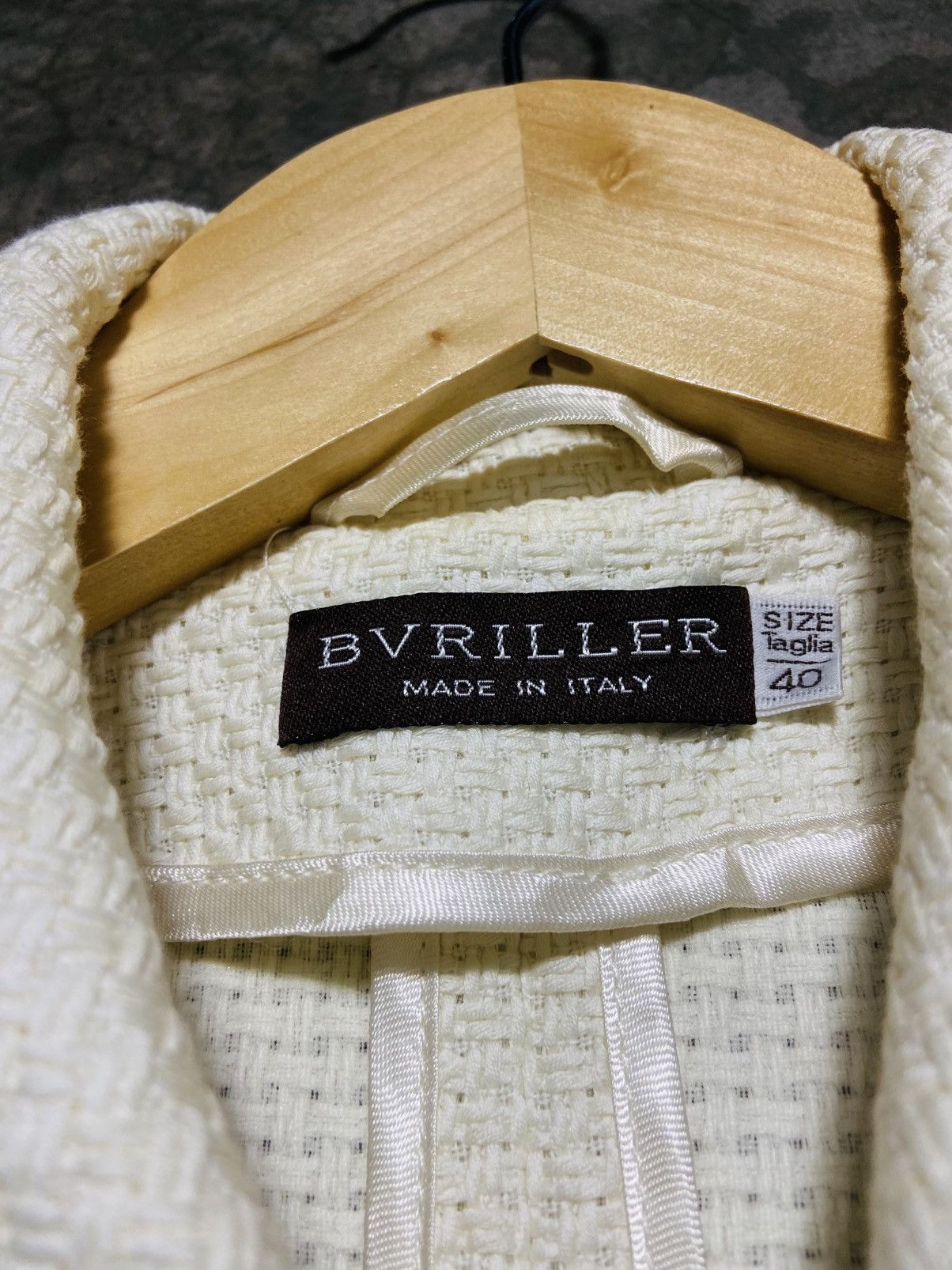 MR & MRS ITALY Bvriller Buttons Jacket (Cream Color) Size M / US 6-8 / IT 42-44 - 10 Thumbnail