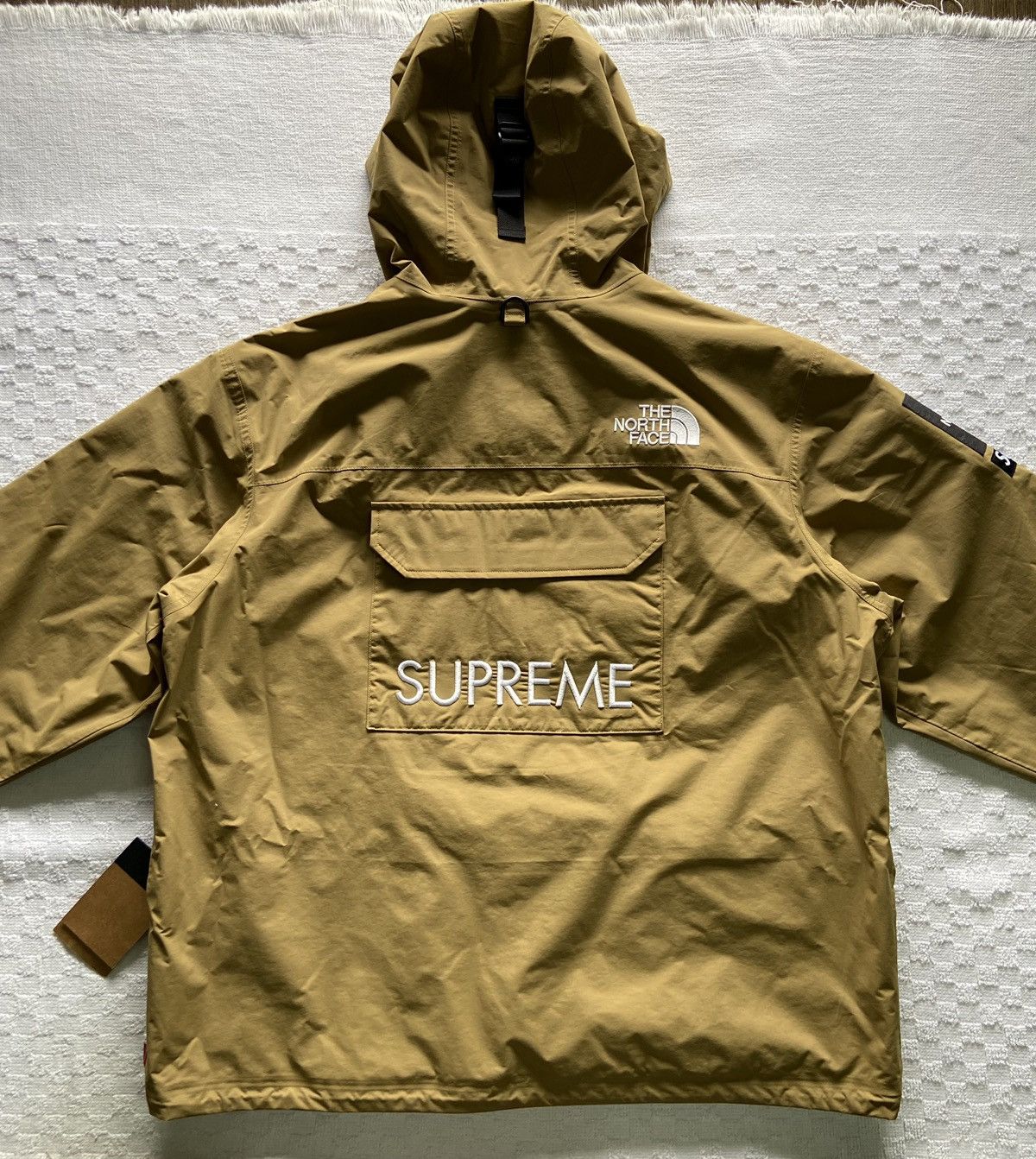 Supreme × The North Face The North Face X Supreme Cargo Jacket ( Waterproof ) Size US L / EU 52-54 / 3 - 6 Thumbnail