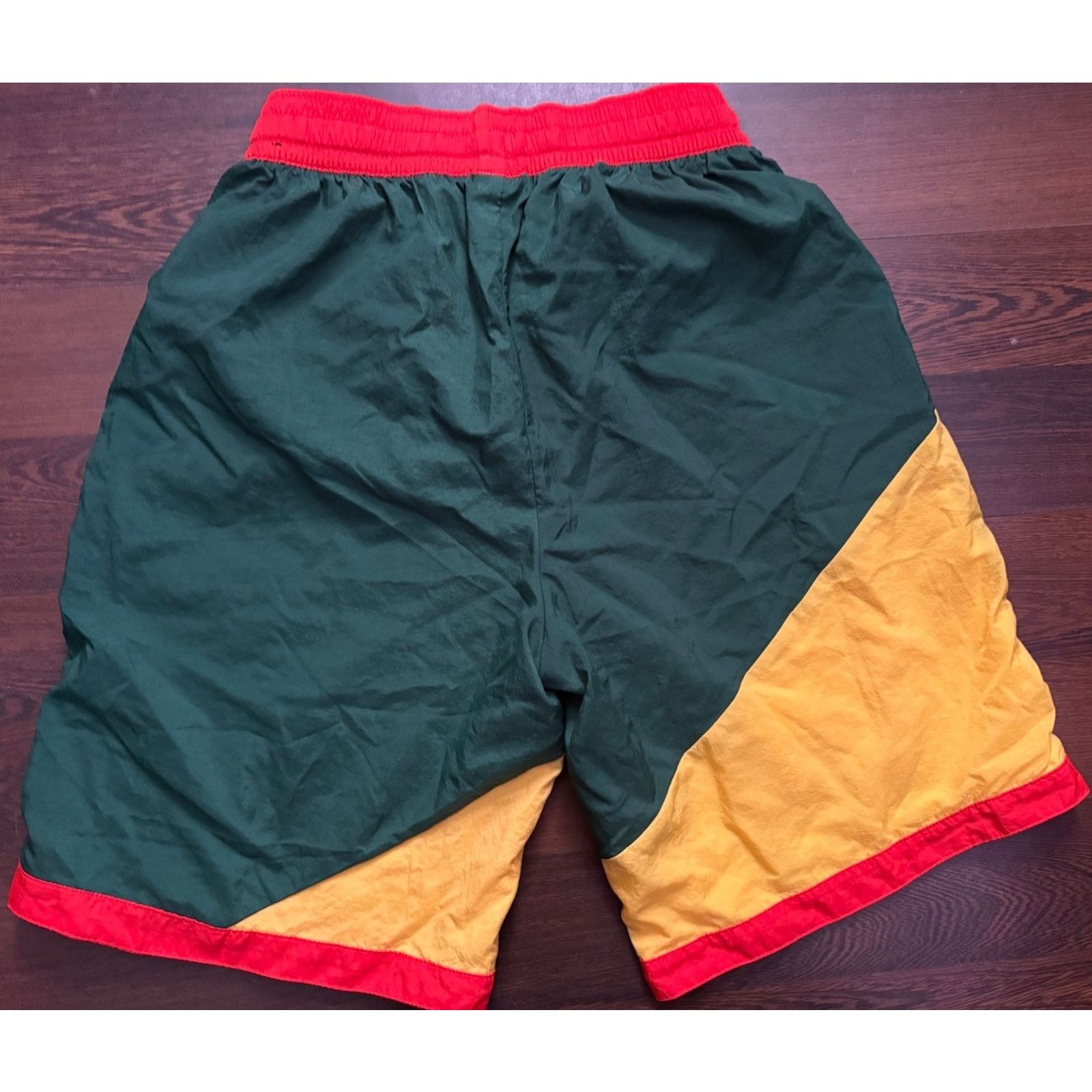 Nike RareNike Men's Red M All Over Print StarsShorts Big Spellout Size US 36 / EU 52 - 4 Thumbnail