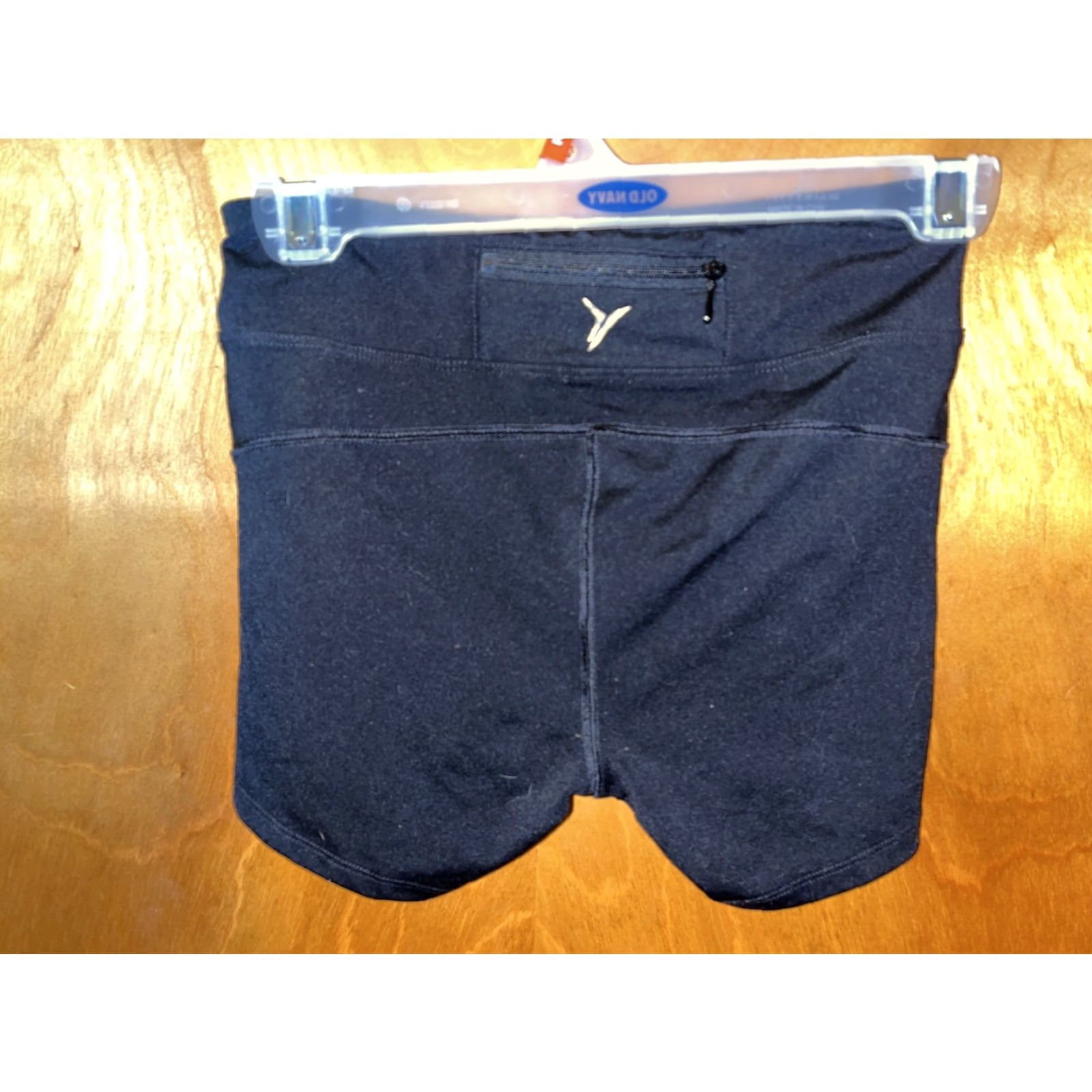 Old Navy Vintage OLD NAVY Womens XS Activewear Black Bicycle Shorts W/ Back Zip Pocket Size 26" / US 2 / IT 38 - 2 Thumbnail