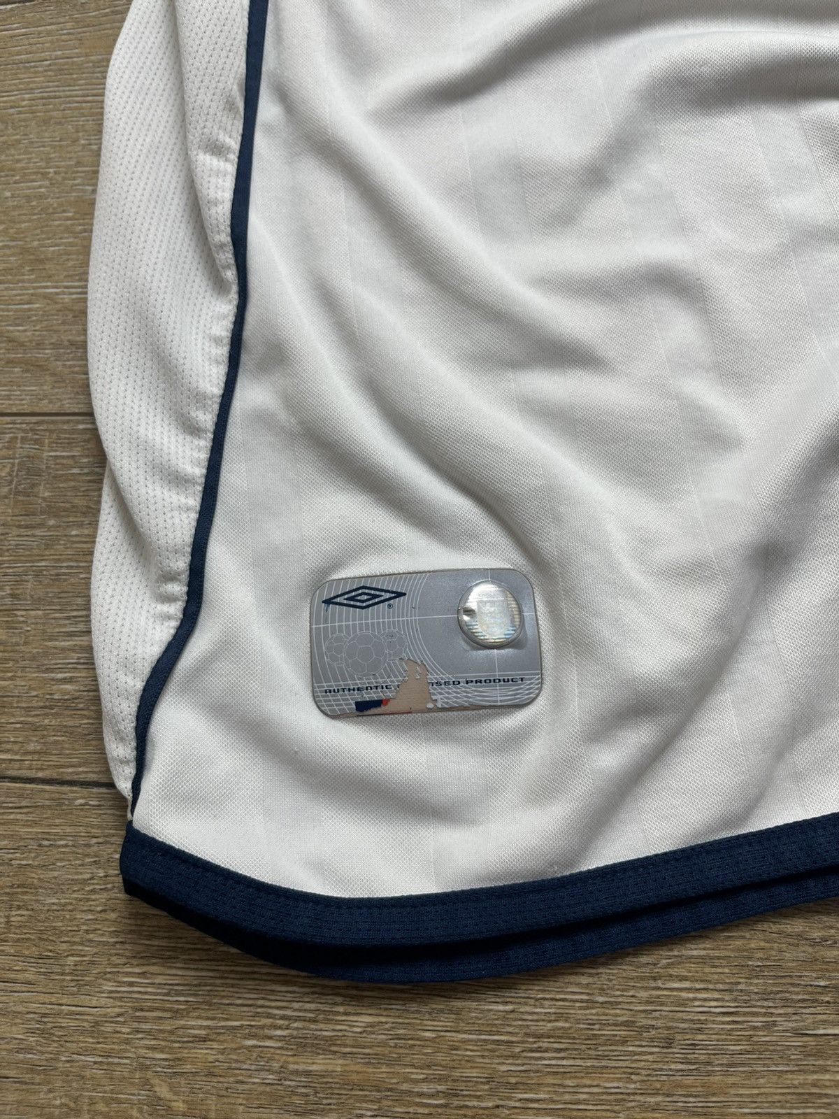 Umbro VINTAGE ENGLAND 2002 JERSEY Size US XL / EU 56 / 4 - 7 Thumbnail