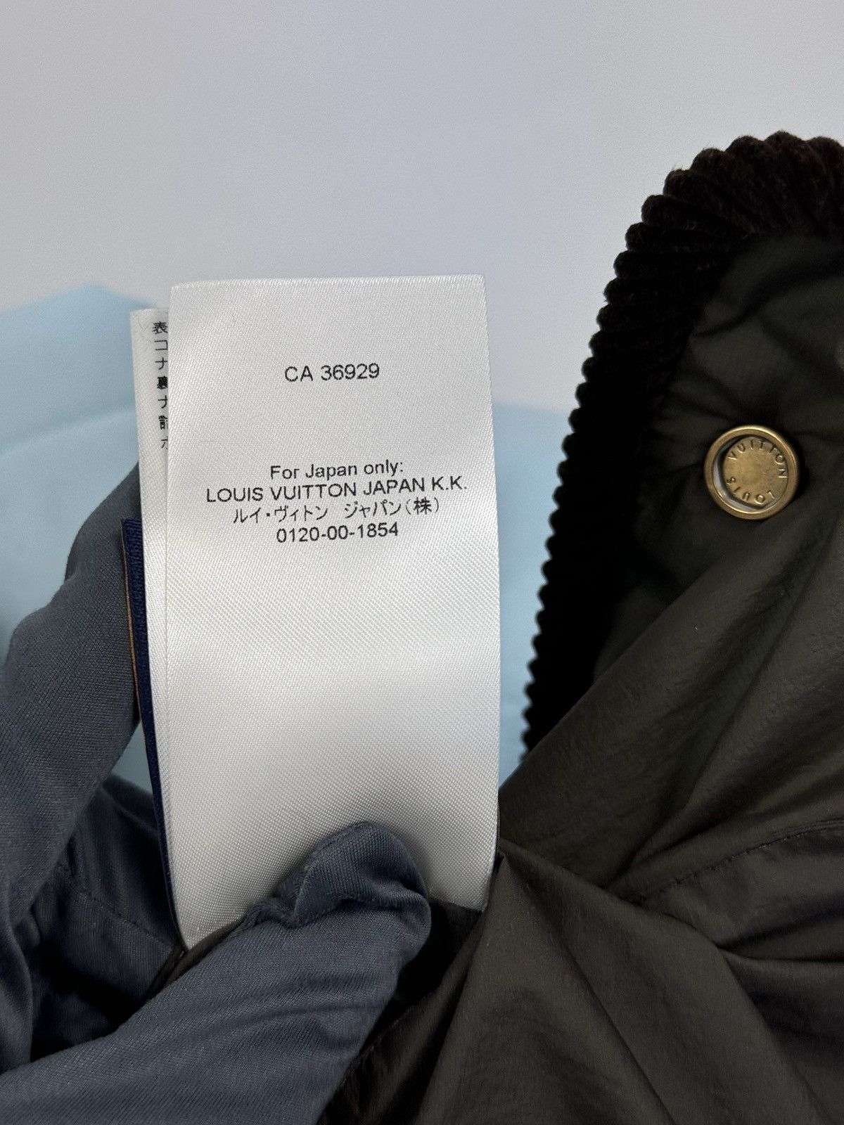 Louis Vuitton MONOGRAM PADDED JACKET 1AFPTY Size US XL / EU 56 / 4 - 17 Thumbnail