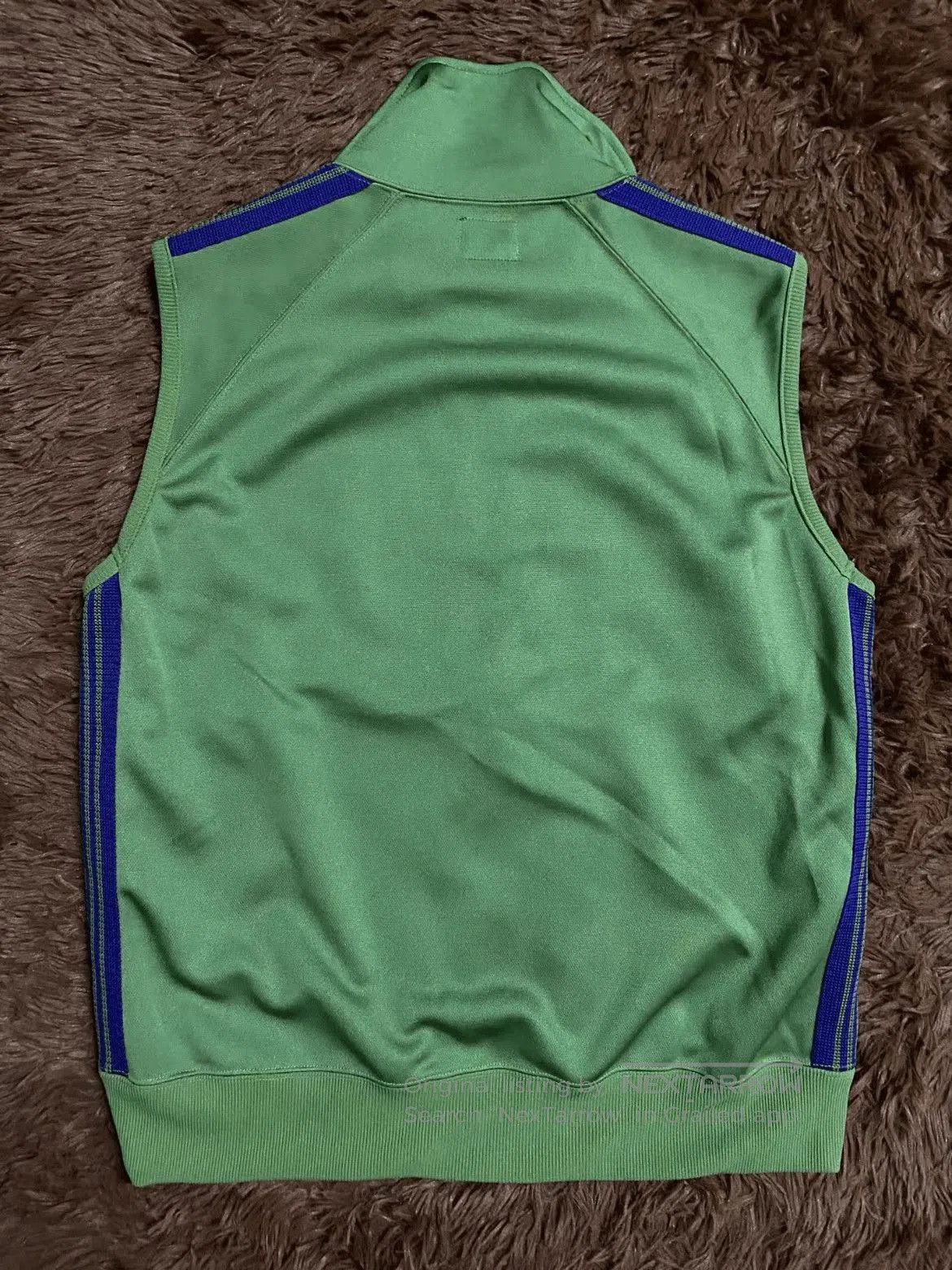 Needles Needles Butterfly Stitch Sports Vest. Size US S / EU 44-46 / 1 - 2 Thumbnail