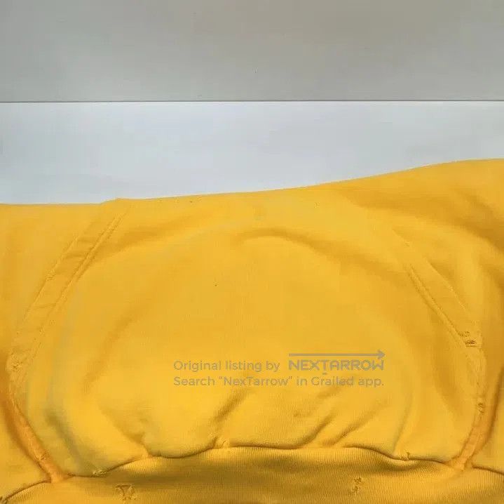 Balenciaga Balenciaga Yellow Logo Print Hooded Sweatshirt. Size US XS / EU 42 / 0 - 6 Thumbnail