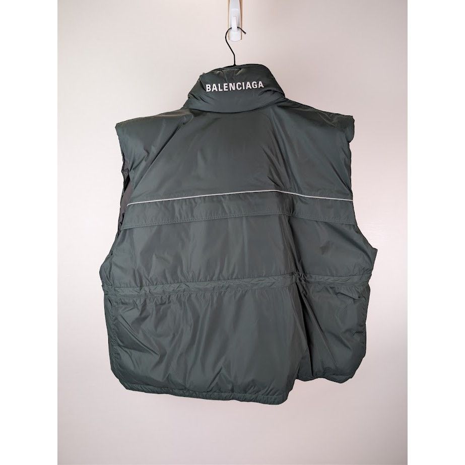 Balenciaga o1rshd1 Mat Nylon Wrap Gilet in Cypress Green Size US M / EU 48-50 / 2 - 9 Thumbnail