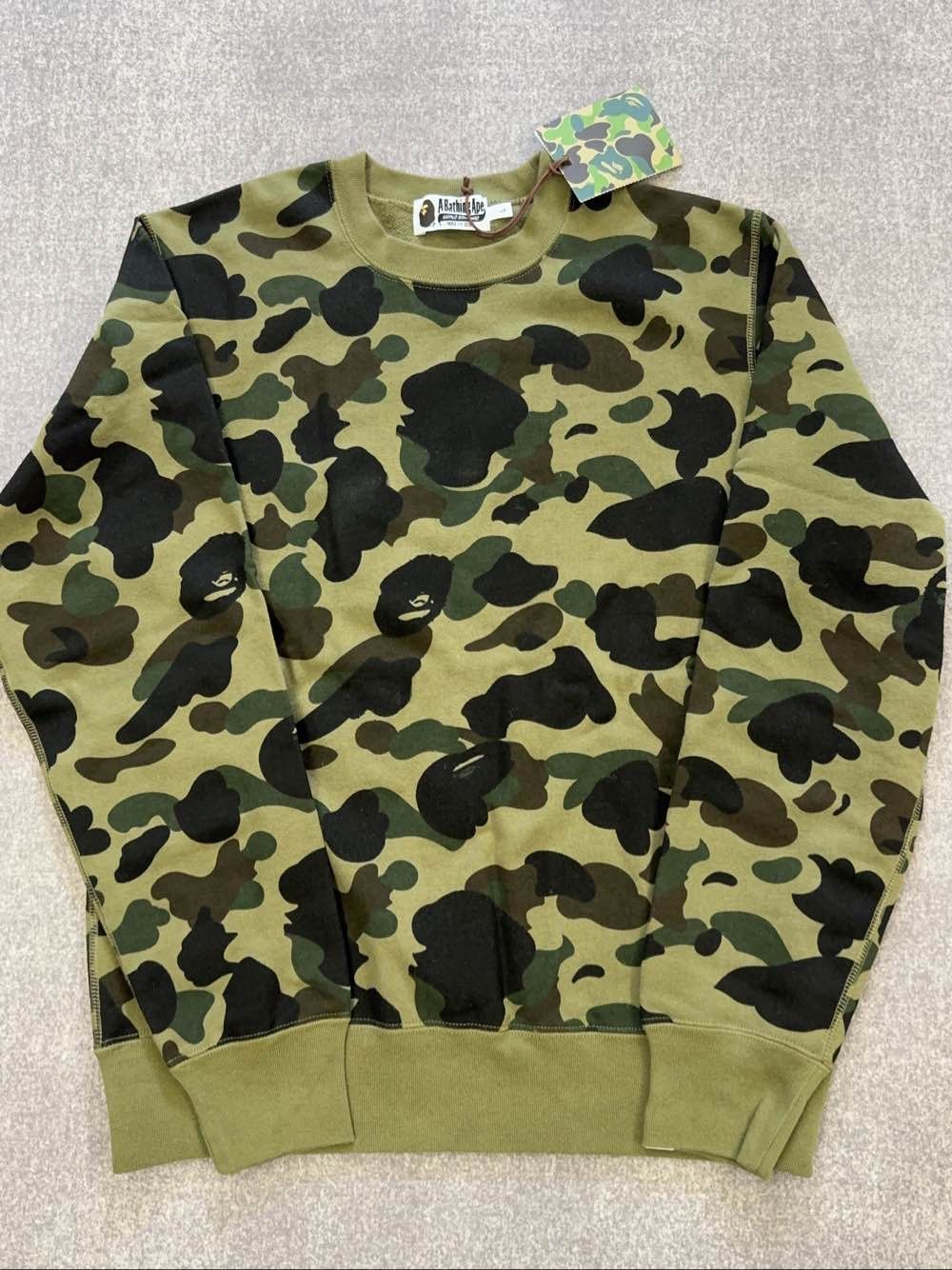 Bape A BATHING APE Camo Crewneck Sweatshirt Size L Size US L / EU 52-54 / 3 - 1 Thumbnail