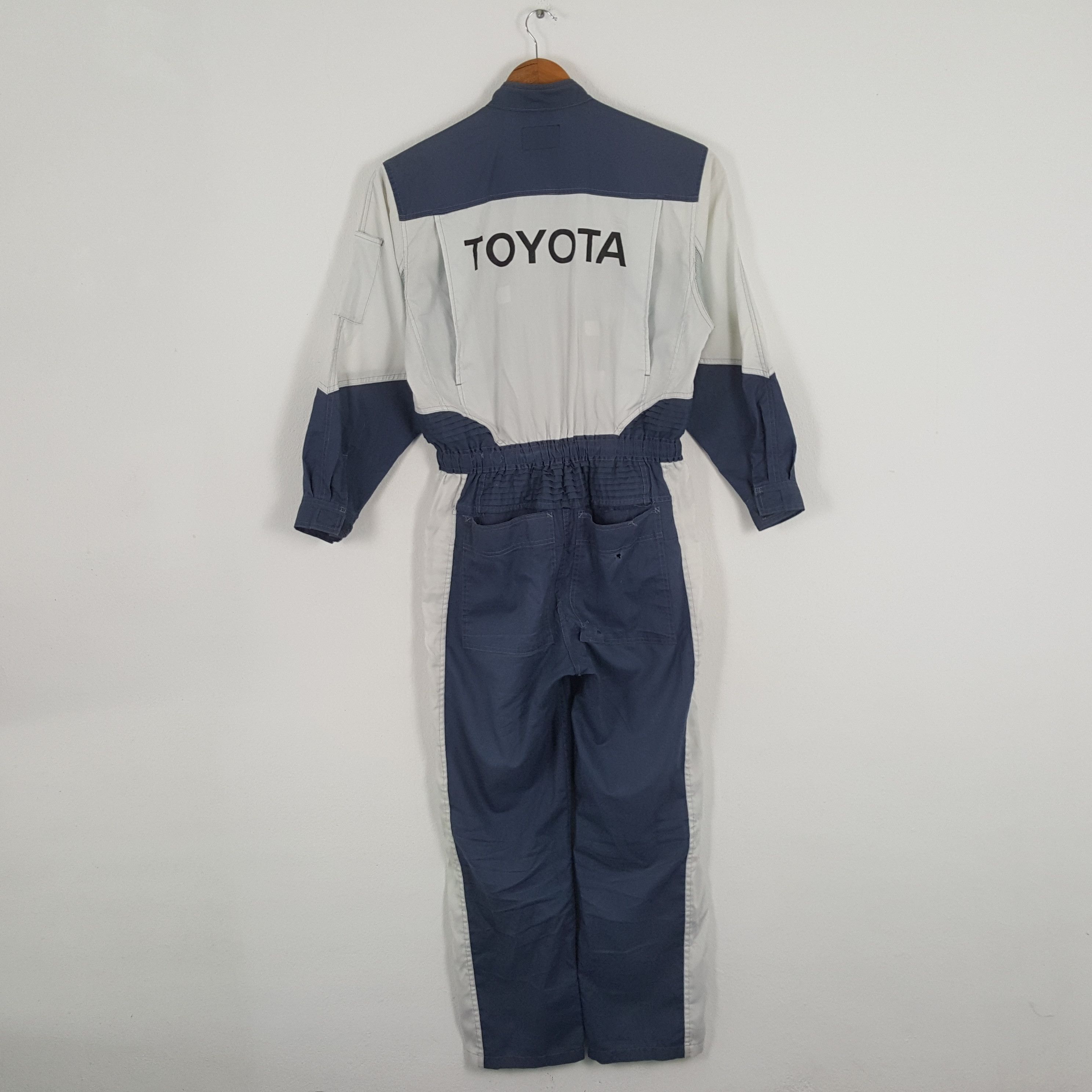 Japanese Brand × Vintage Vintage TOYOTA Japanese Motorsports Racing Coverall Jacket Size US M / EU 48-50 / 2 - 1 Thumbnail