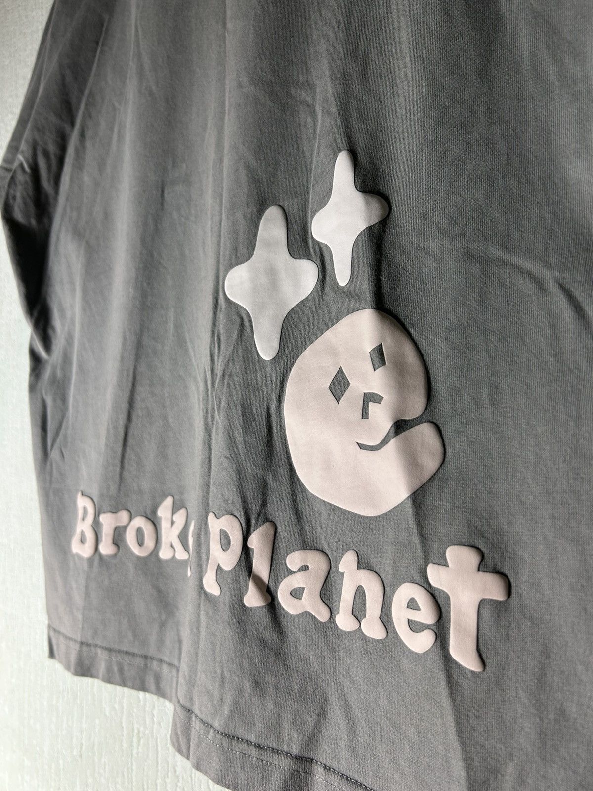 Broken Planet Broken Planet “how did i get here?” T-shirt Size US M / EU 48-50 / 2 - 10 Thumbnail