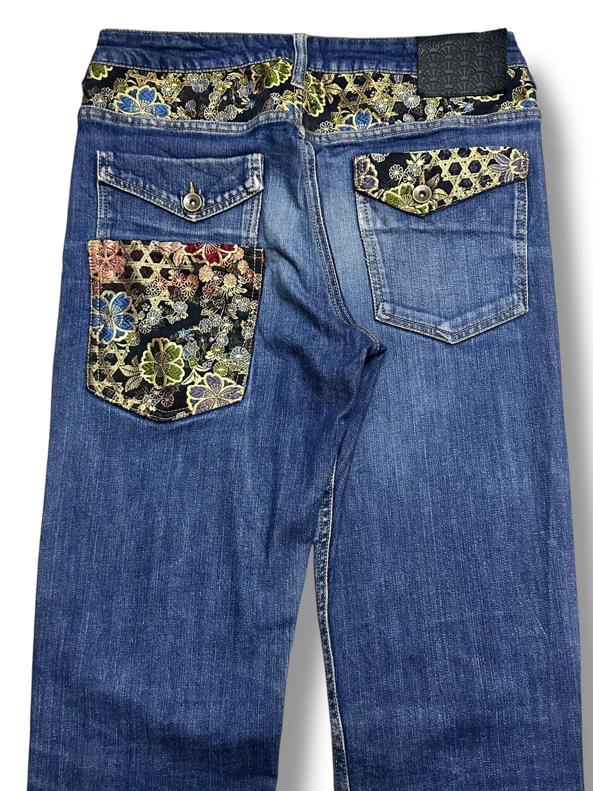 Japanese Brand Japan Straight Jeans With Neat Flower Stich and Faded Wash Size US 31 - 3 Thumbnail