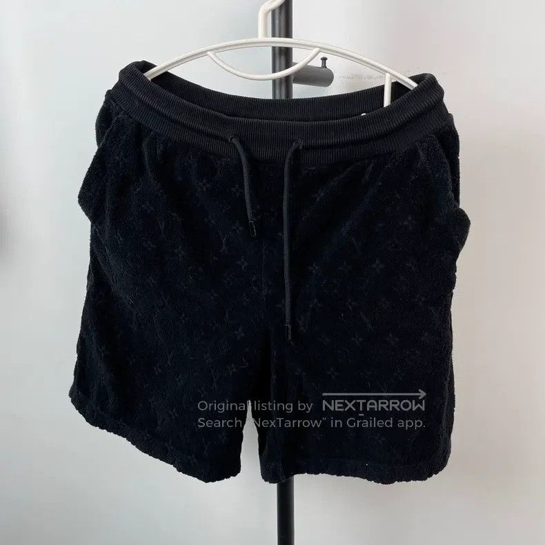 Louis Vuitton Louis Vuitton size s Black shorts Size US 28 / EU 44 - 2 Thumbnail