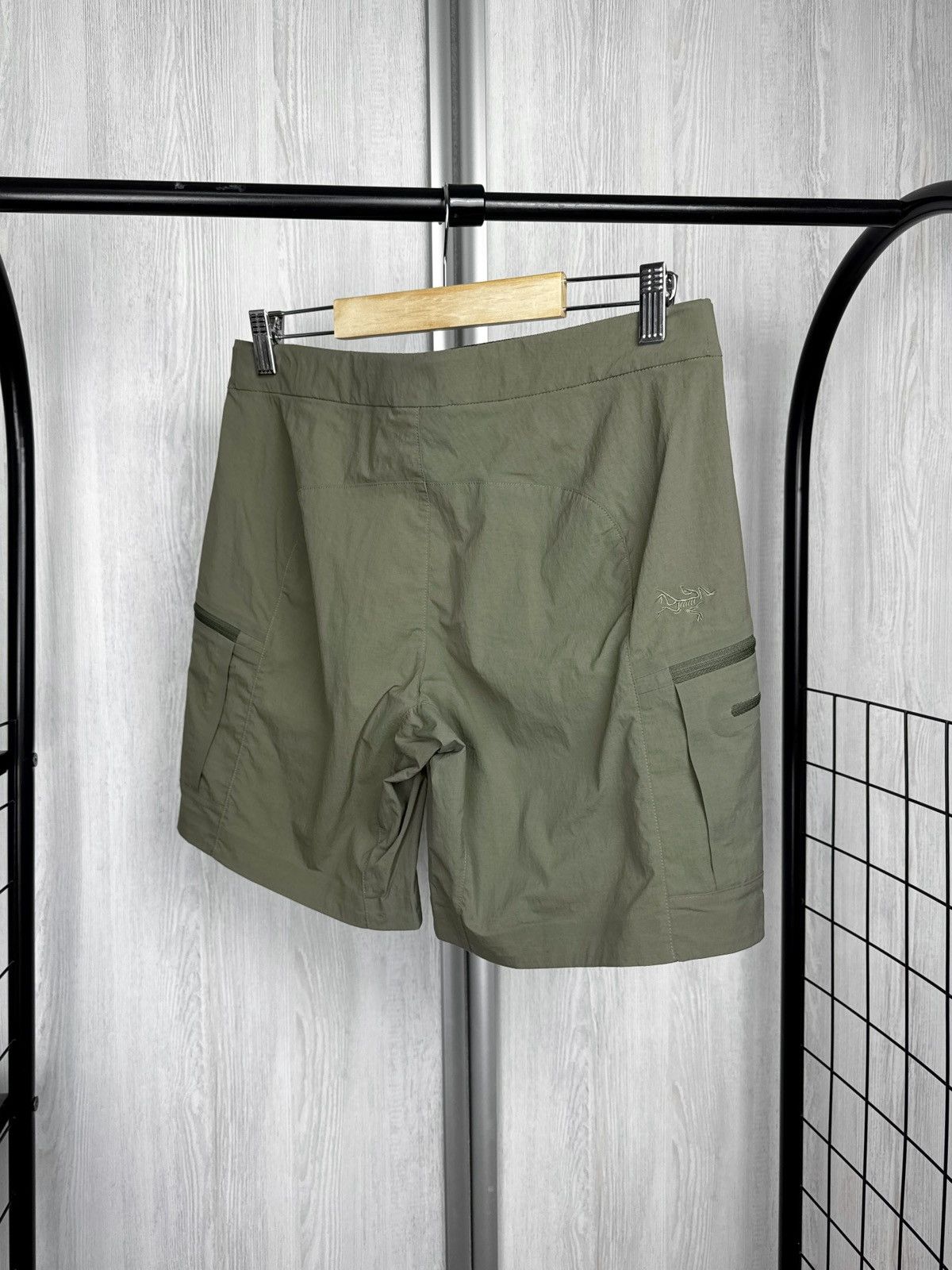 Arc'teryx Arc’teryx khaki green vintage 00s hiking women’s shorts 29 Size 29" - 6 Thumbnail