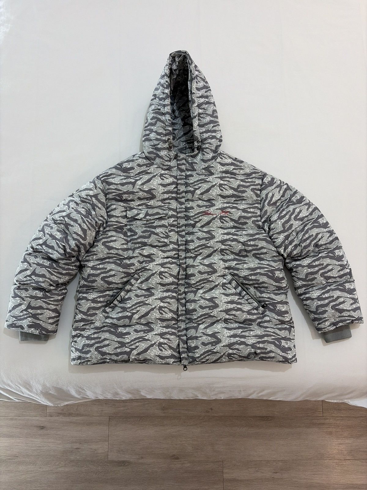 Siberia Hills Siberia Hills Camo Tiger Puffer Jacket FW19 Size US L / EU 52-54 / 3 - 1 Thumbnail