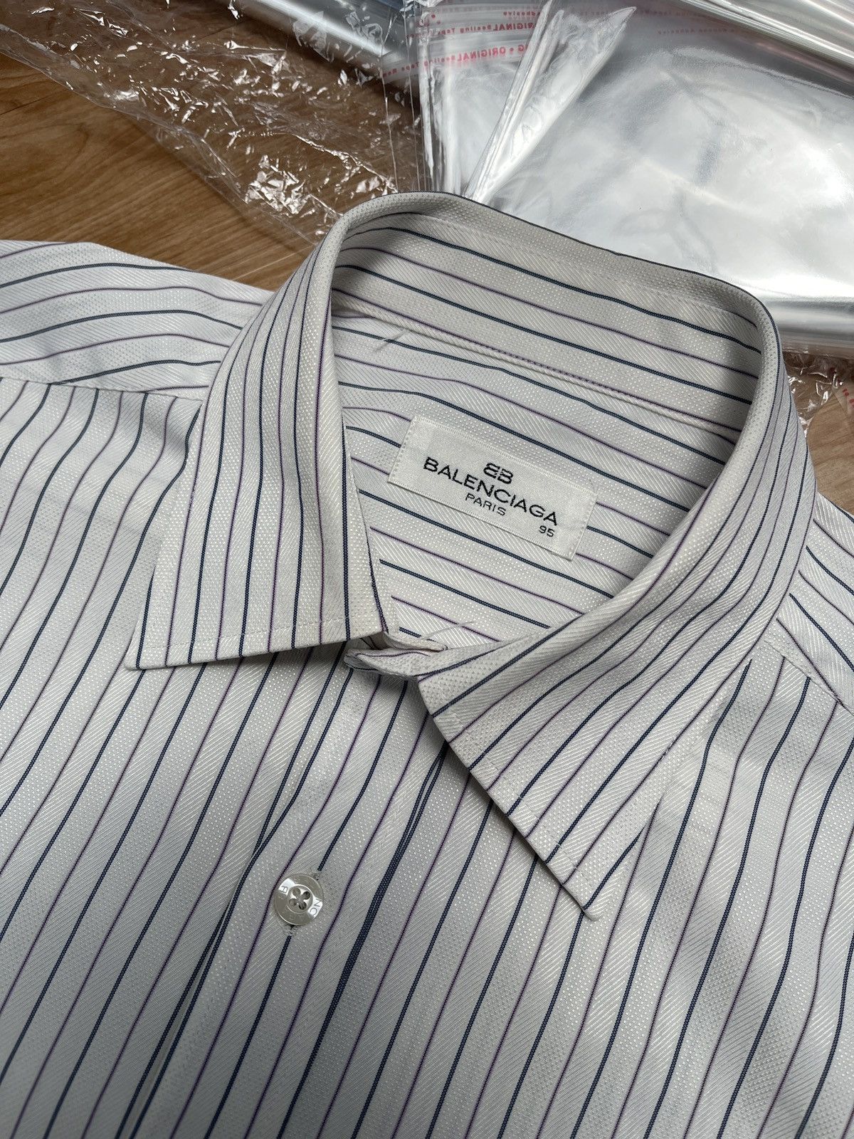 Balenciaga Balenciaga Paris Button Ups Shirt Size US M / EU 48-50 / 2 - 5 Thumbnail