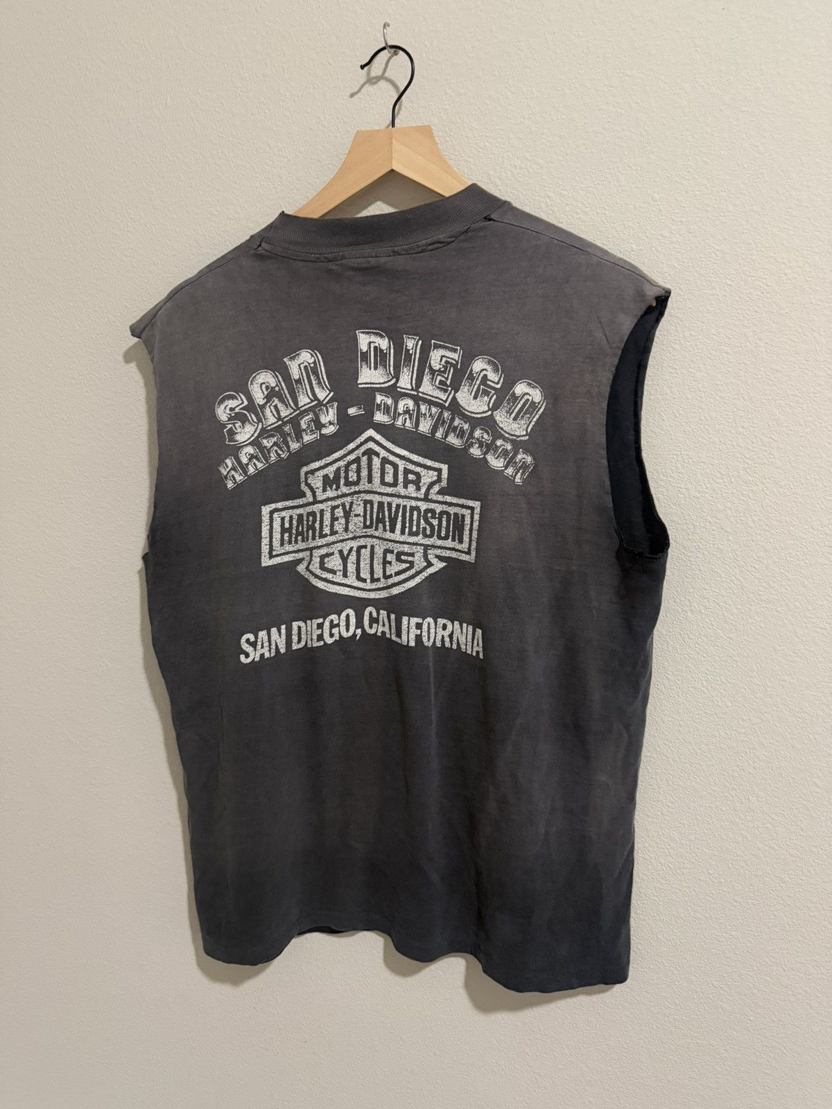 Vintage 80’s HARLEY VINTAGE CUT-OFF (L) Size US L / EU 52-54 / 3 - 6 Thumbnail