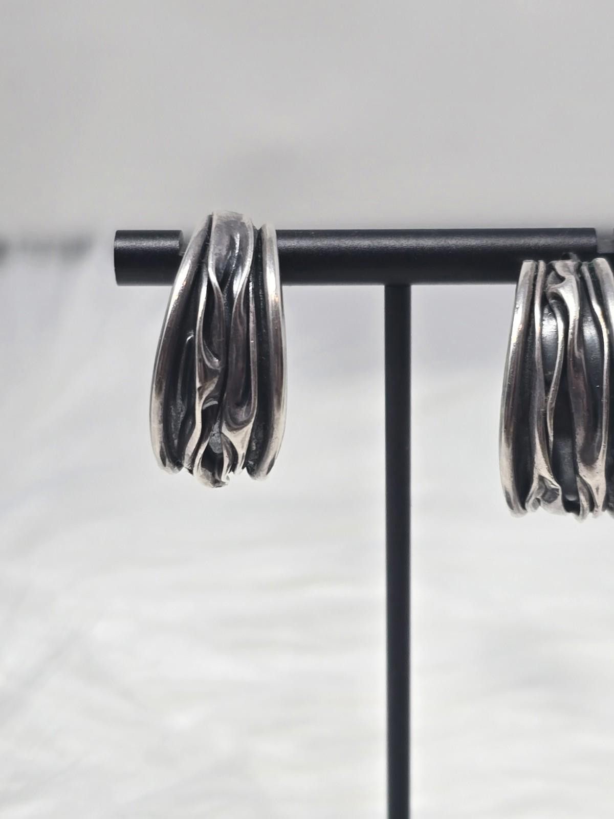 Studio D'Artisan Sterling Silver Artisan Ribbon Hoop Earrings 19g Size ONE SIZE - 2 Thumbnail
