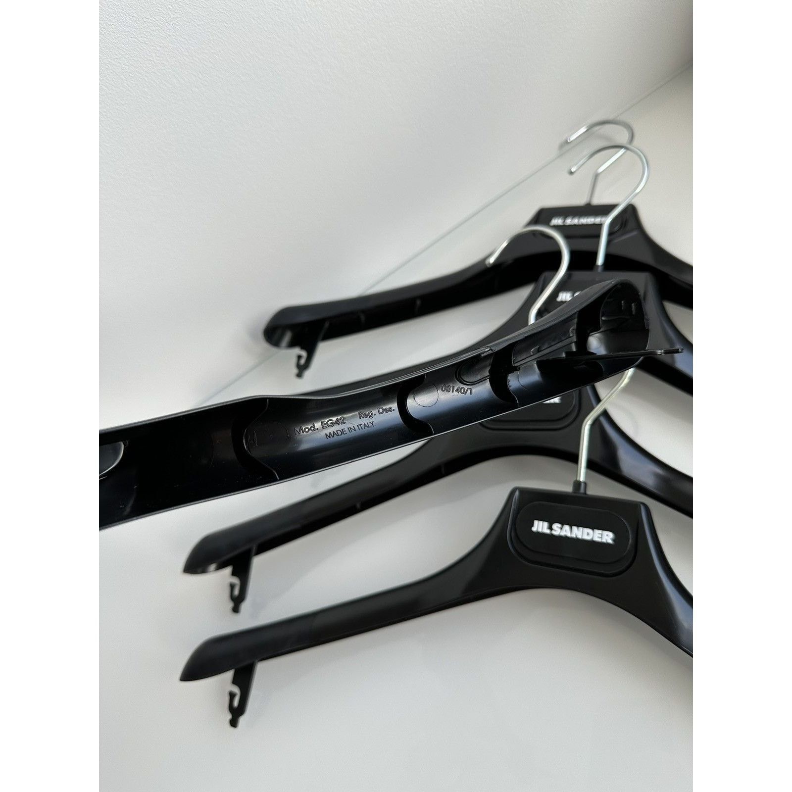 Jil Sander Jil sander premium made in italy metal hook black hangers Size ONE SIZE - 6 Thumbnail